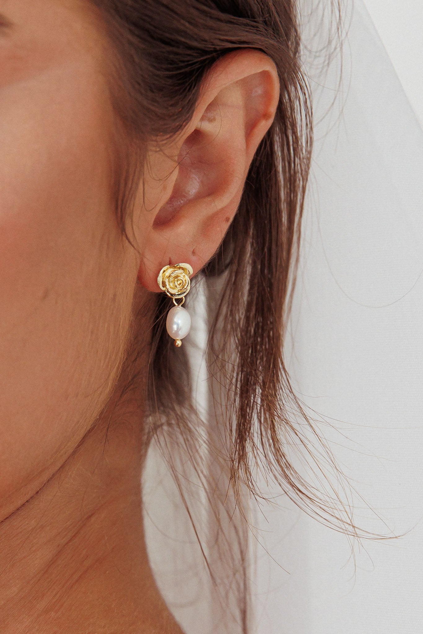 Le Jardin Flower Pearl Earrings Gold by Selfie Leslie
