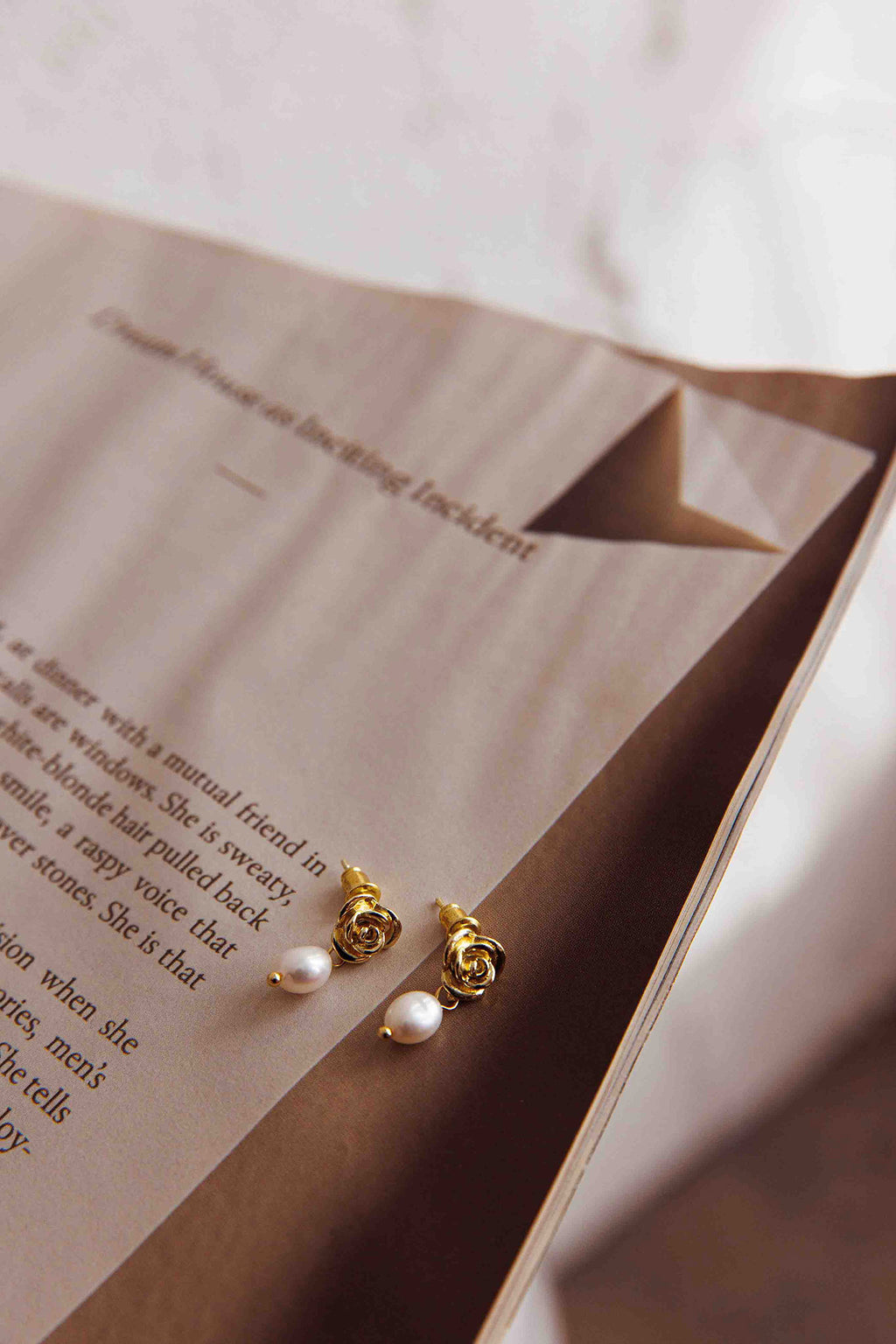 Le Jardin Flower Pearl Earrings Gold by Selfie Leslie