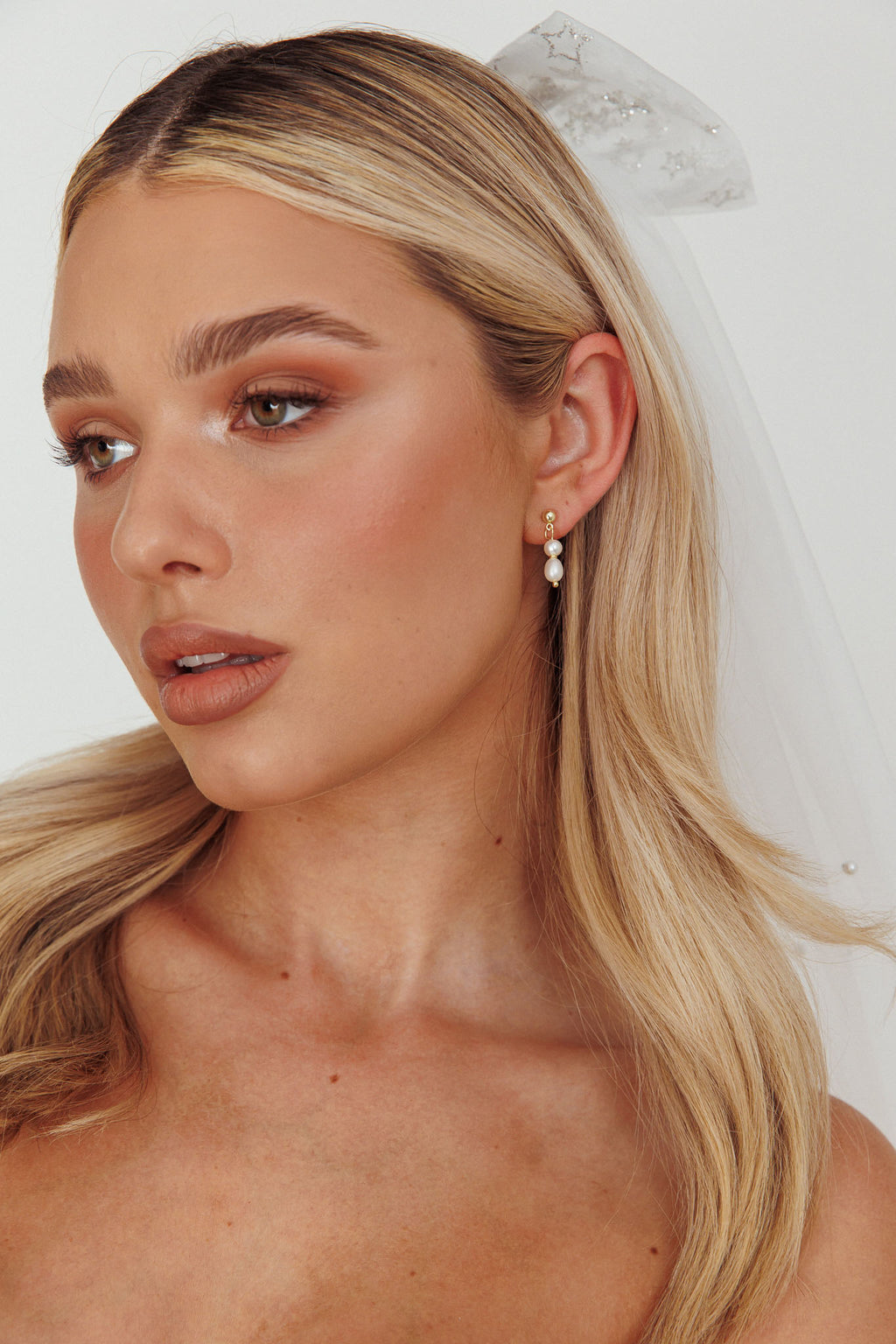 Julia Pearl Drop Earrings Gold by Selfie Leslie