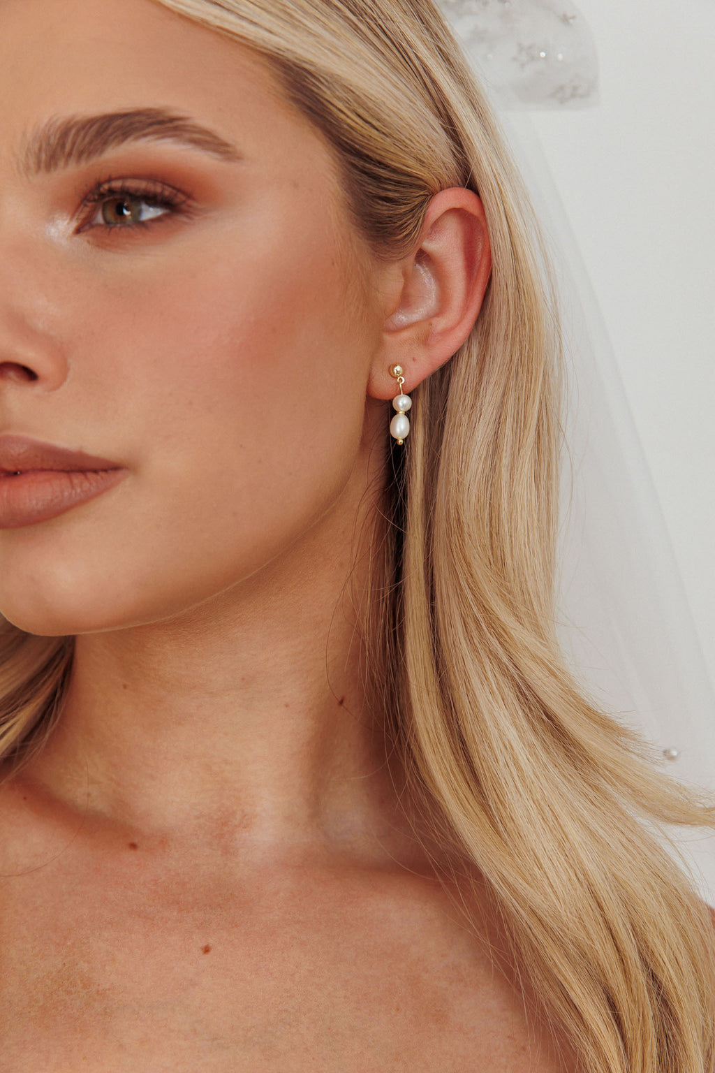 Julia Pearl Drop Earrings Gold by Selfie Leslie