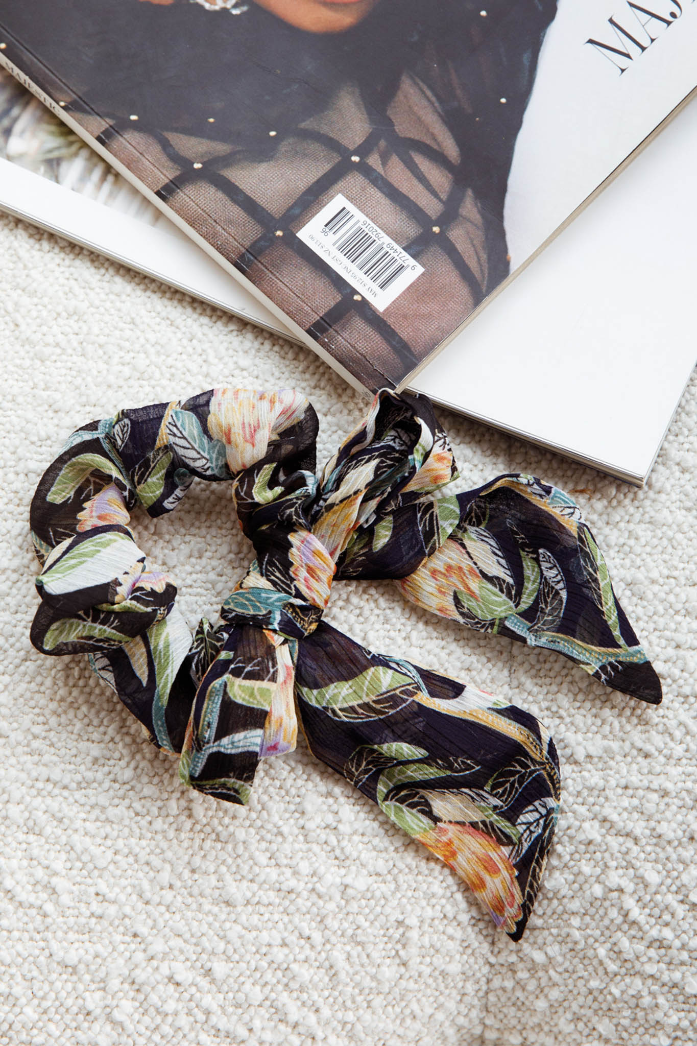 Bow Scrunchie Banksia Black by Selfie Leslie