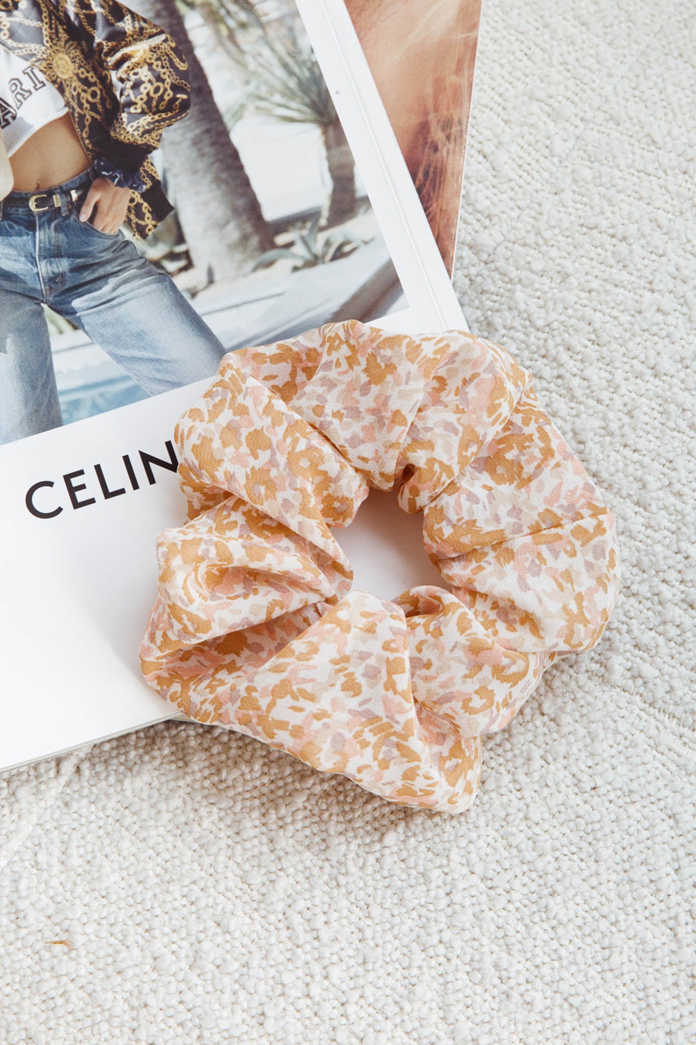 Chouchou Scrunchie Mottled Beige by Selfie Leslie