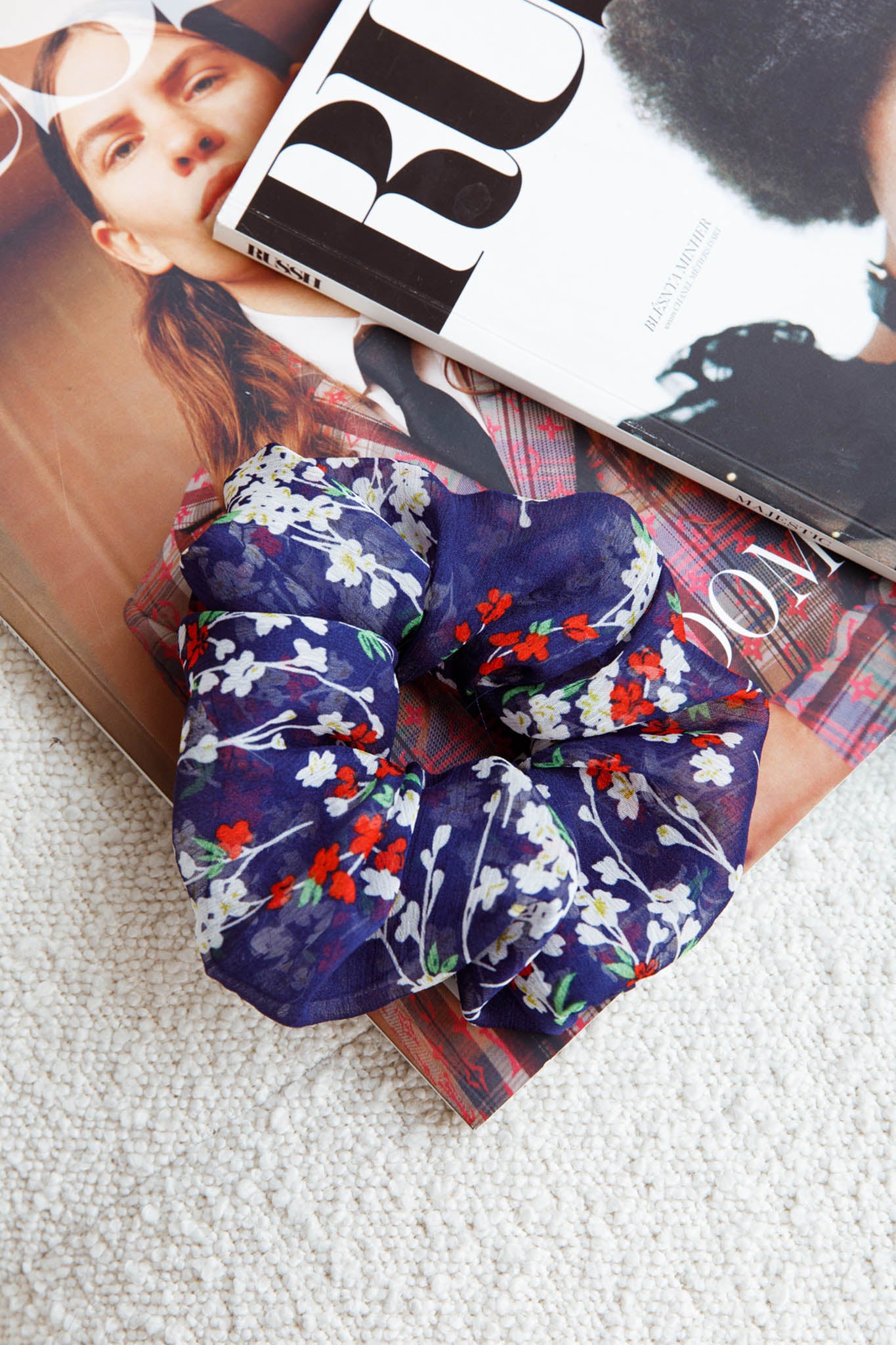 Chouchou Scrunchie Floral Navy by Selfie Leslie