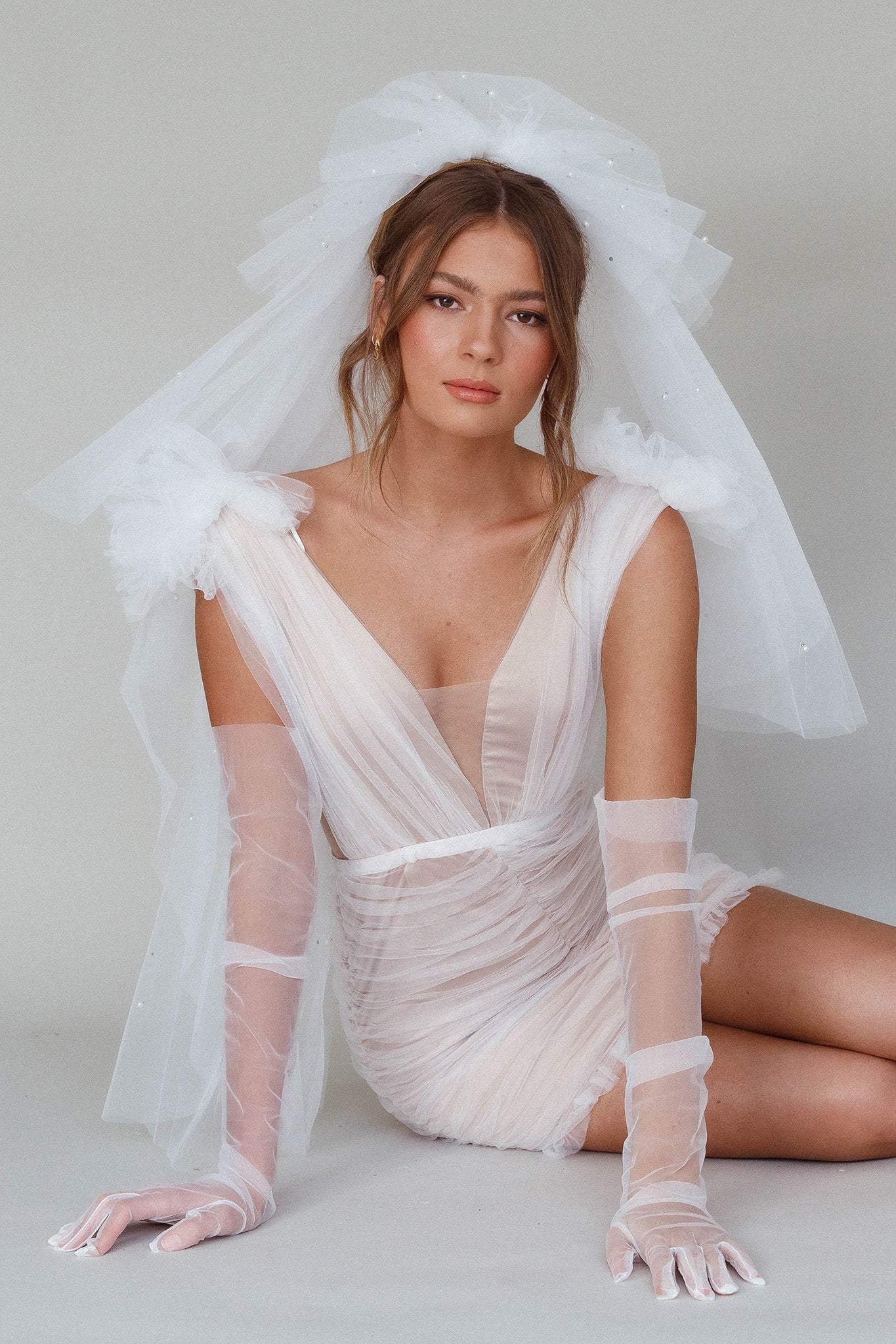 white dress gloves Amazon.com: KALIONE for Girls First Communion Gloves Girl White Gloves White Satin Gloves with Bow, 3-12 Years Girl Princess Gloves for Wedding Gorgeous Formal Pageant : Clothing, Shoes & these gloves marry sophistication with distinctive fashion statements Wedding gloves Tais