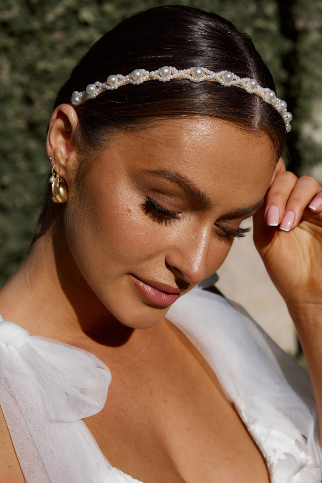 Harriet Pearl Gold Headband White by Selfie Leslie