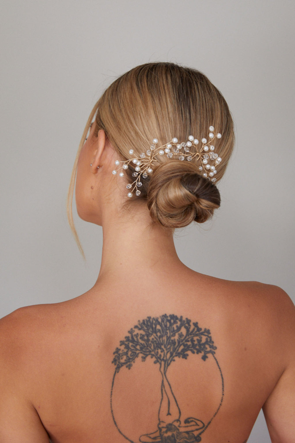 Medusa Pearl Hair Pin by Selfie Leslie