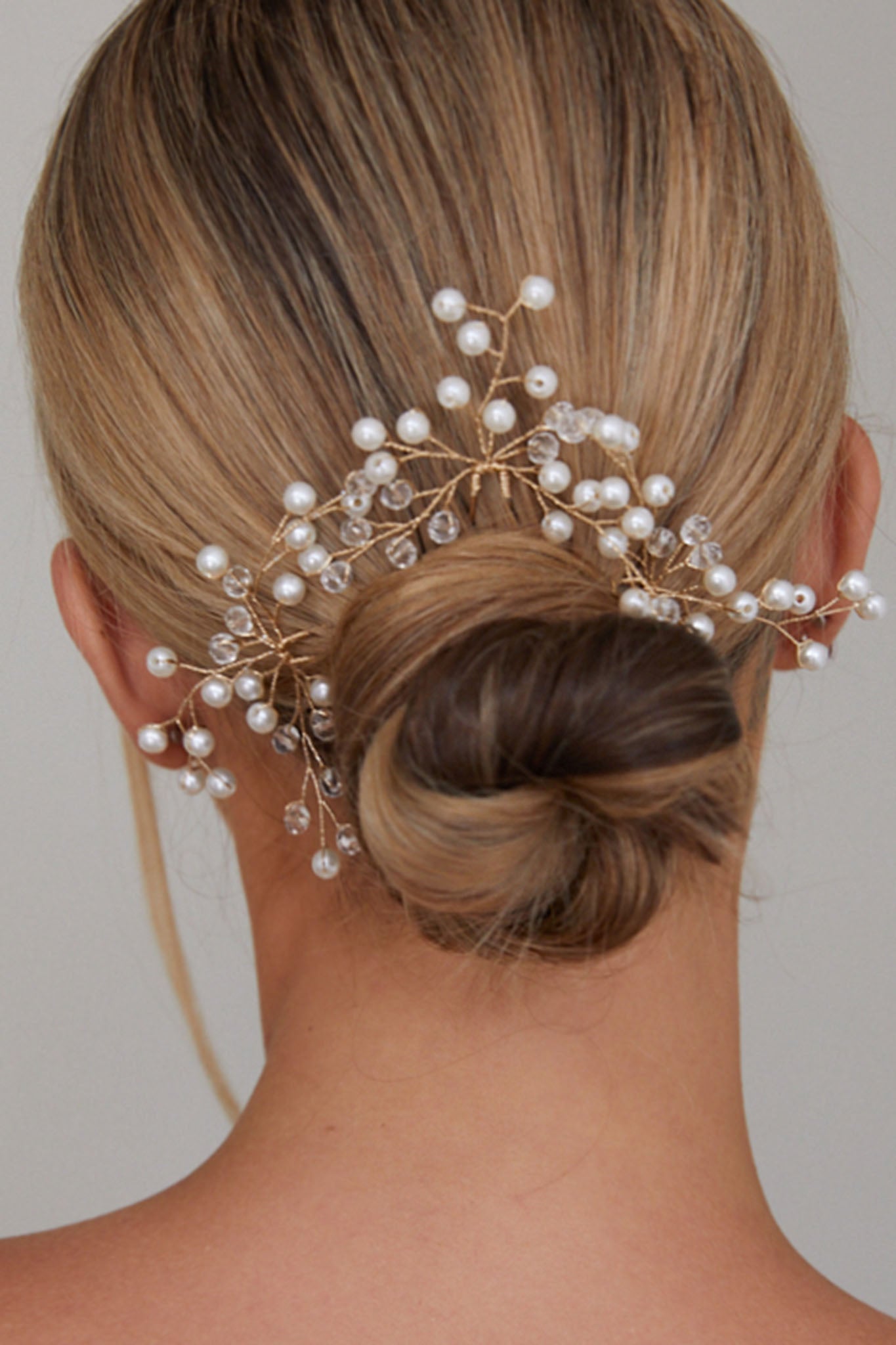 Medusa Pearl Hair Pin by Selfie Leslie