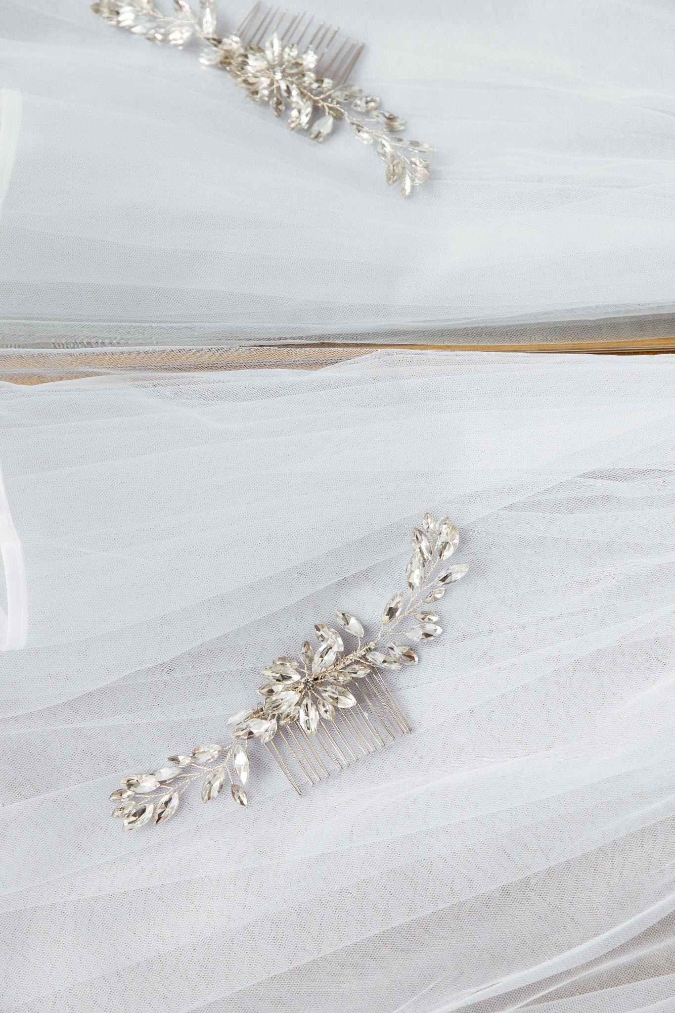 Flower & Crystal Hair Comb by Selfie Leslie