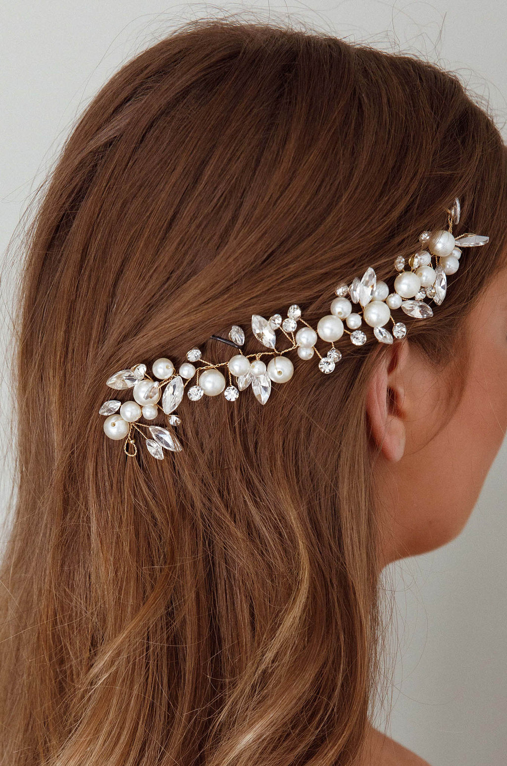 Artemis Pearl & Crystal Hair Pin Gold by Selfie Leslie