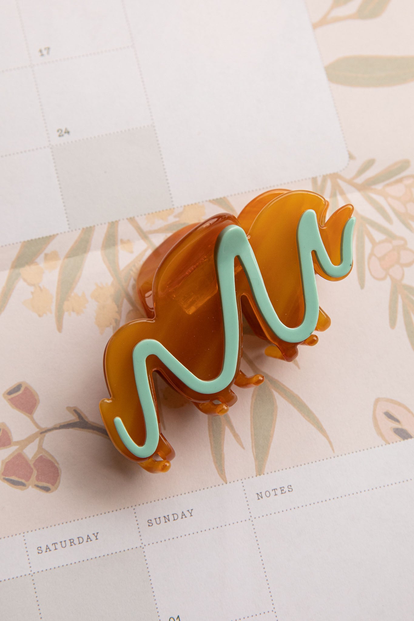 Cloudy Hair Clip Caramel by Selfie Leslie