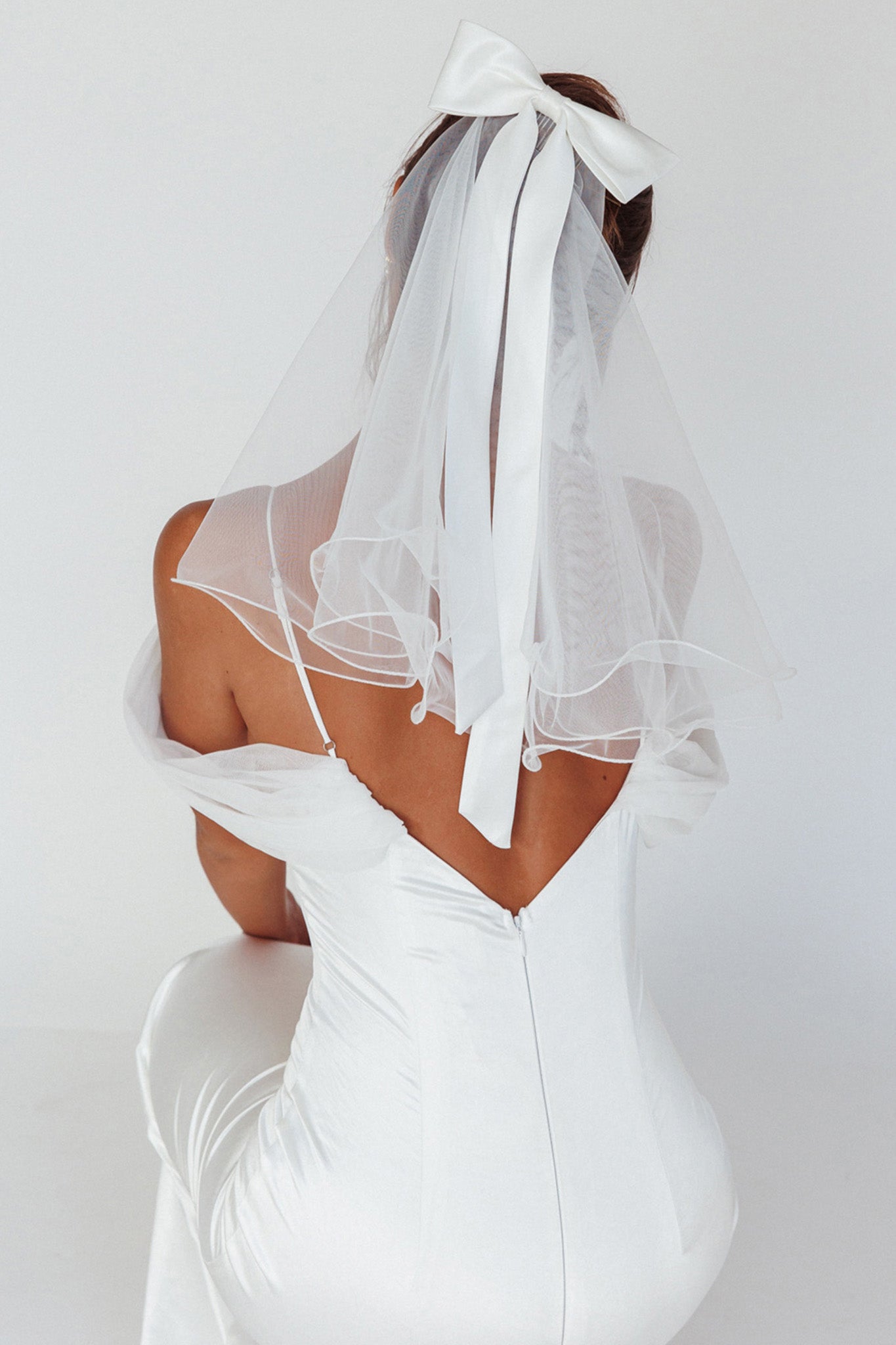 Florence Bow Bridal Veil White by Selfie Leslie