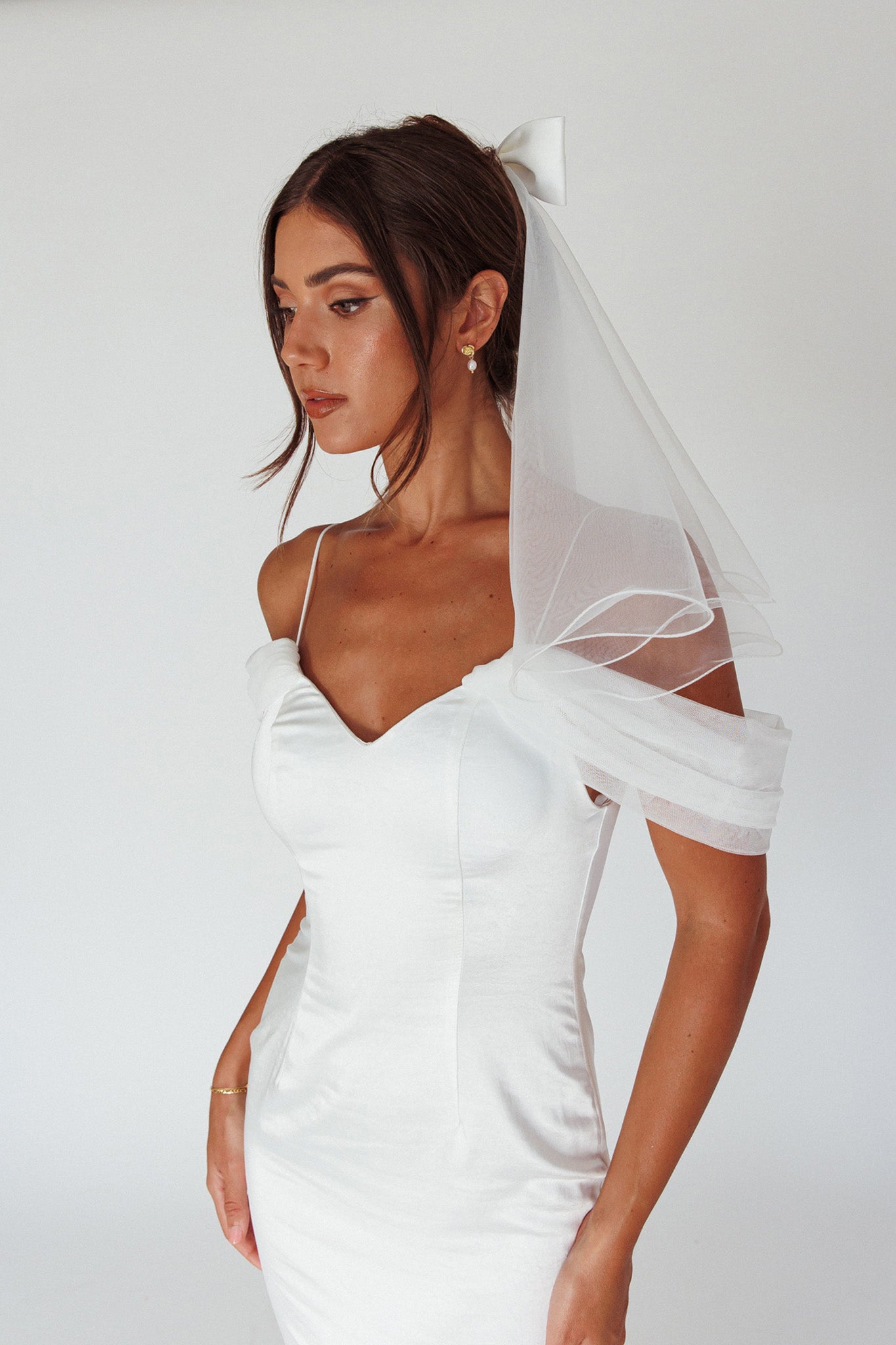 Florence Bow Bridal Veil White by Selfie Leslie