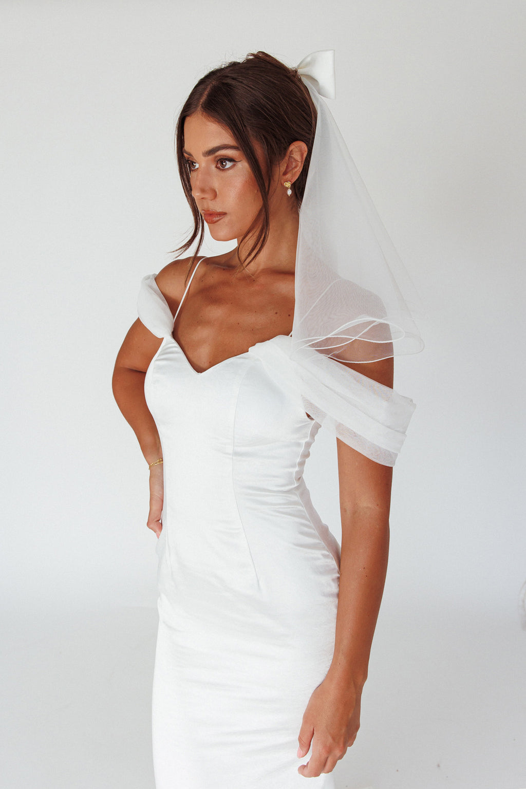 Florence Bow Bridal Veil White by Selfie Leslie