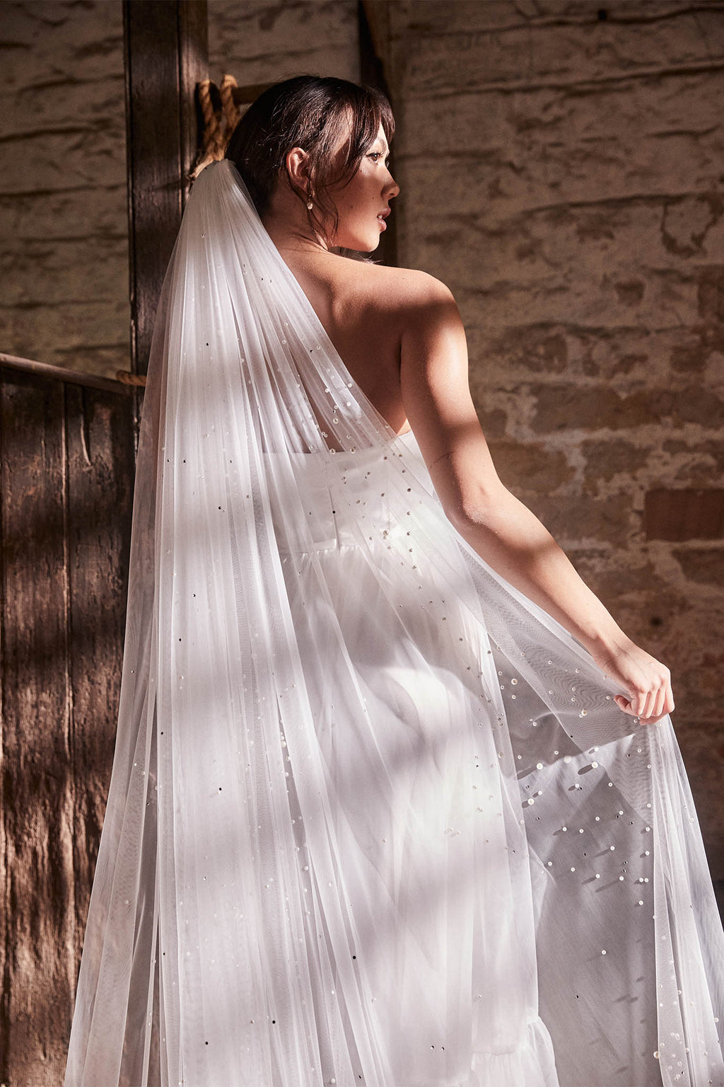 Divine Long Pearl Veil White by Selfie Leslie