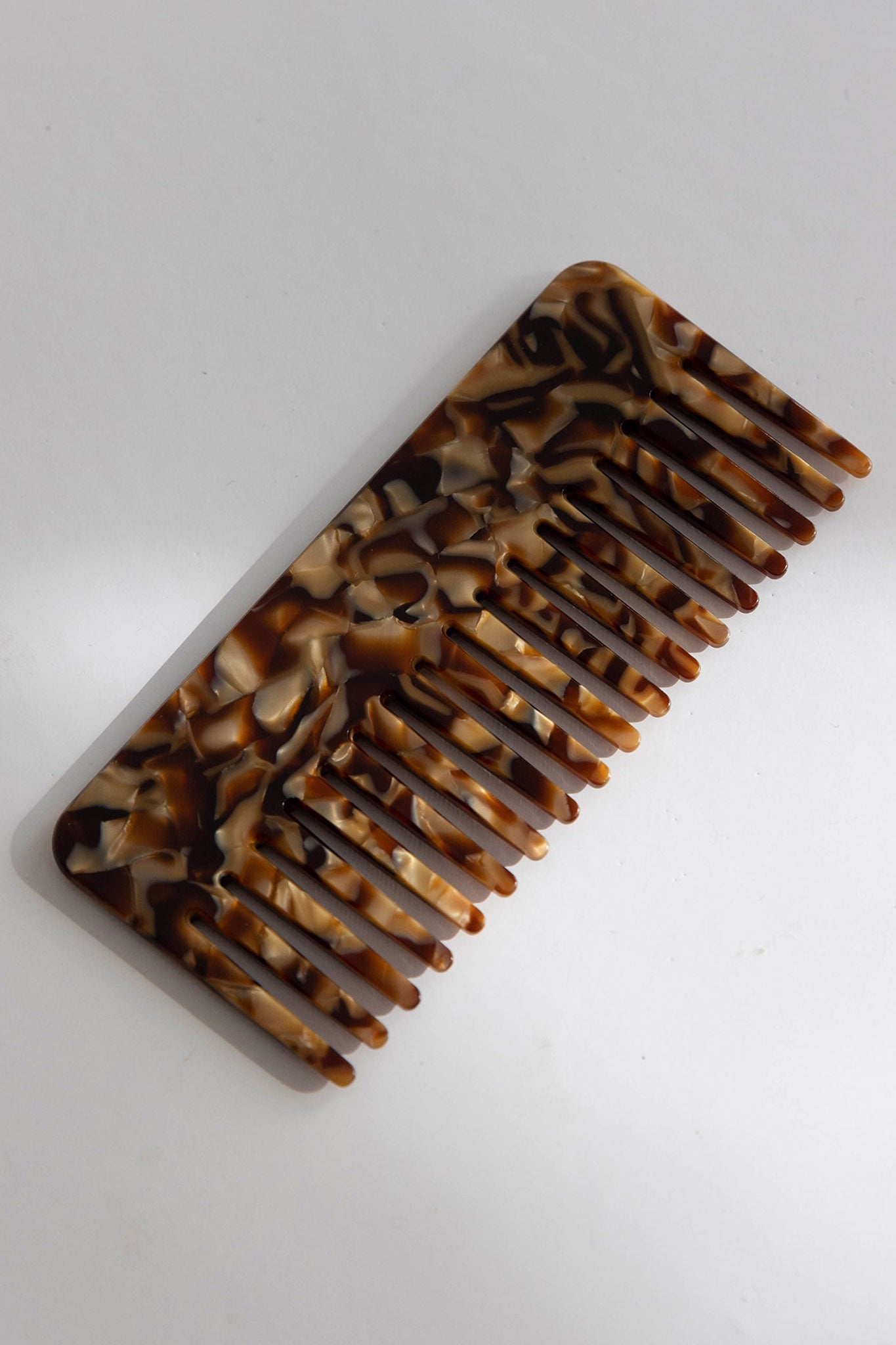 Hadley Marbled Comb Brown by Selfie Leslie