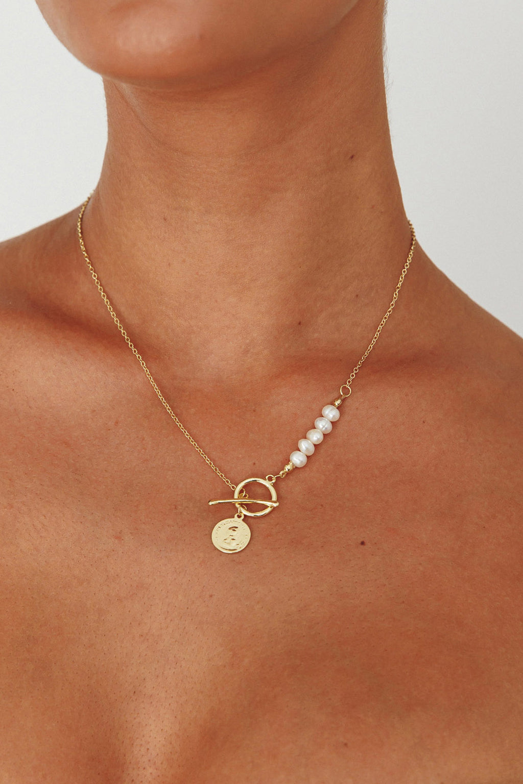 Meliza Pearl & Coin Necklace Gold by Selfie Leslie