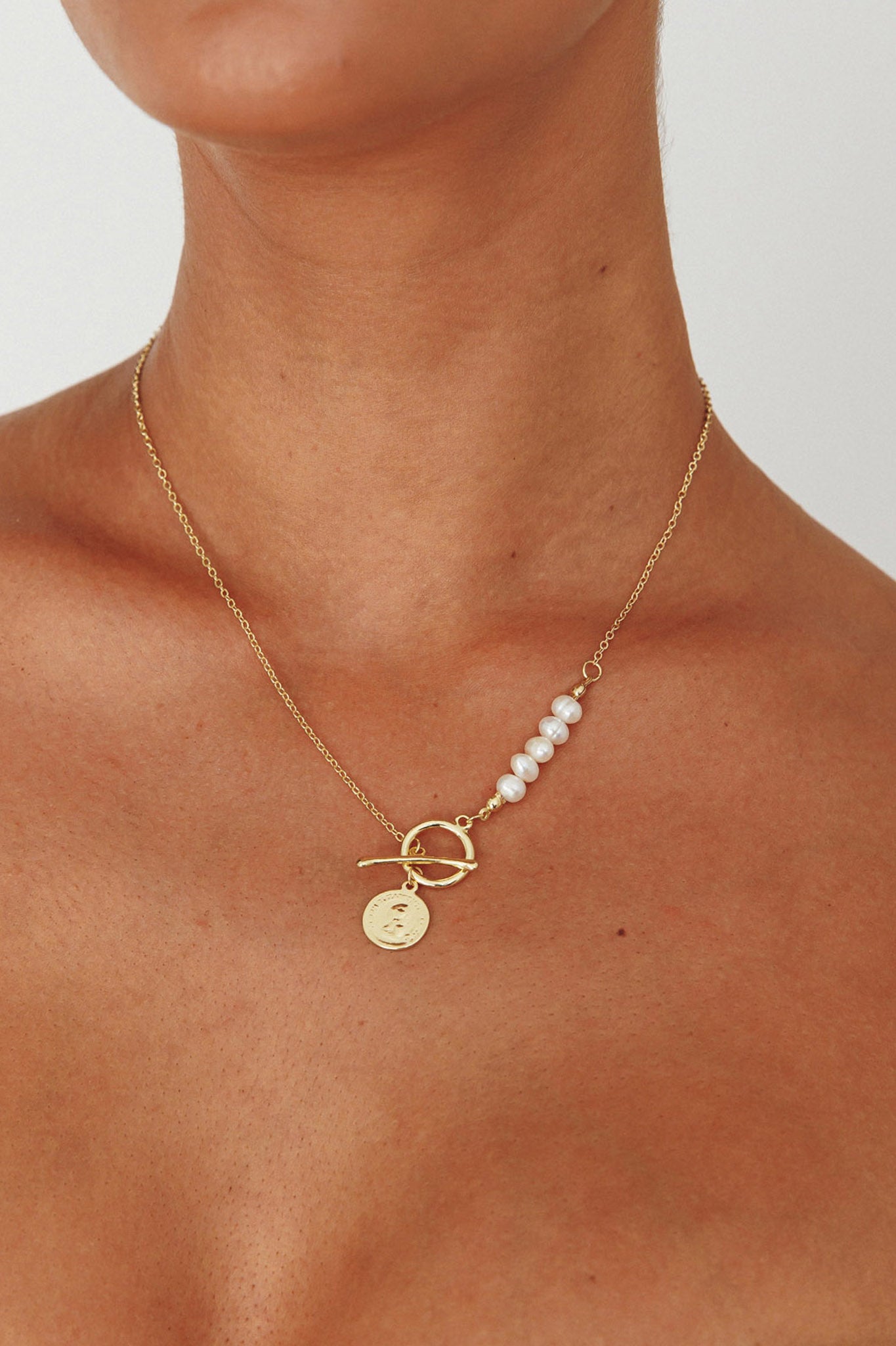Meliza Pearl & Coin Necklace Gold by Selfie Leslie
