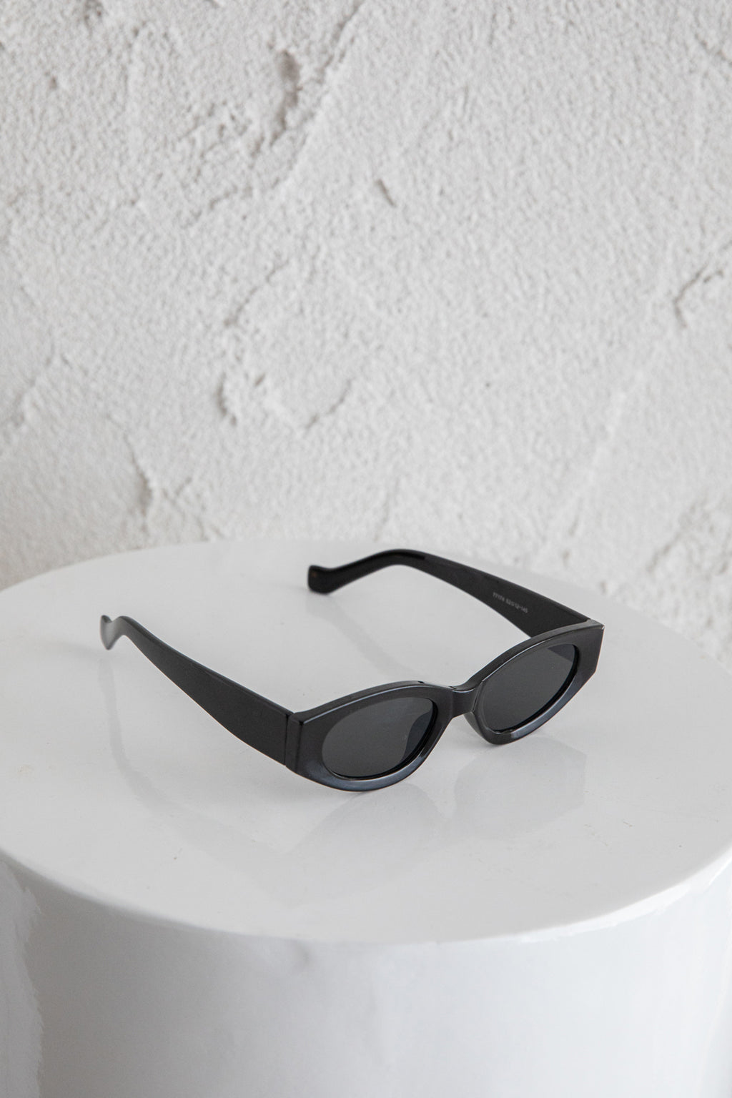 Janis Cat-eye Acetate Sunglasses Black by Selfie Leslie