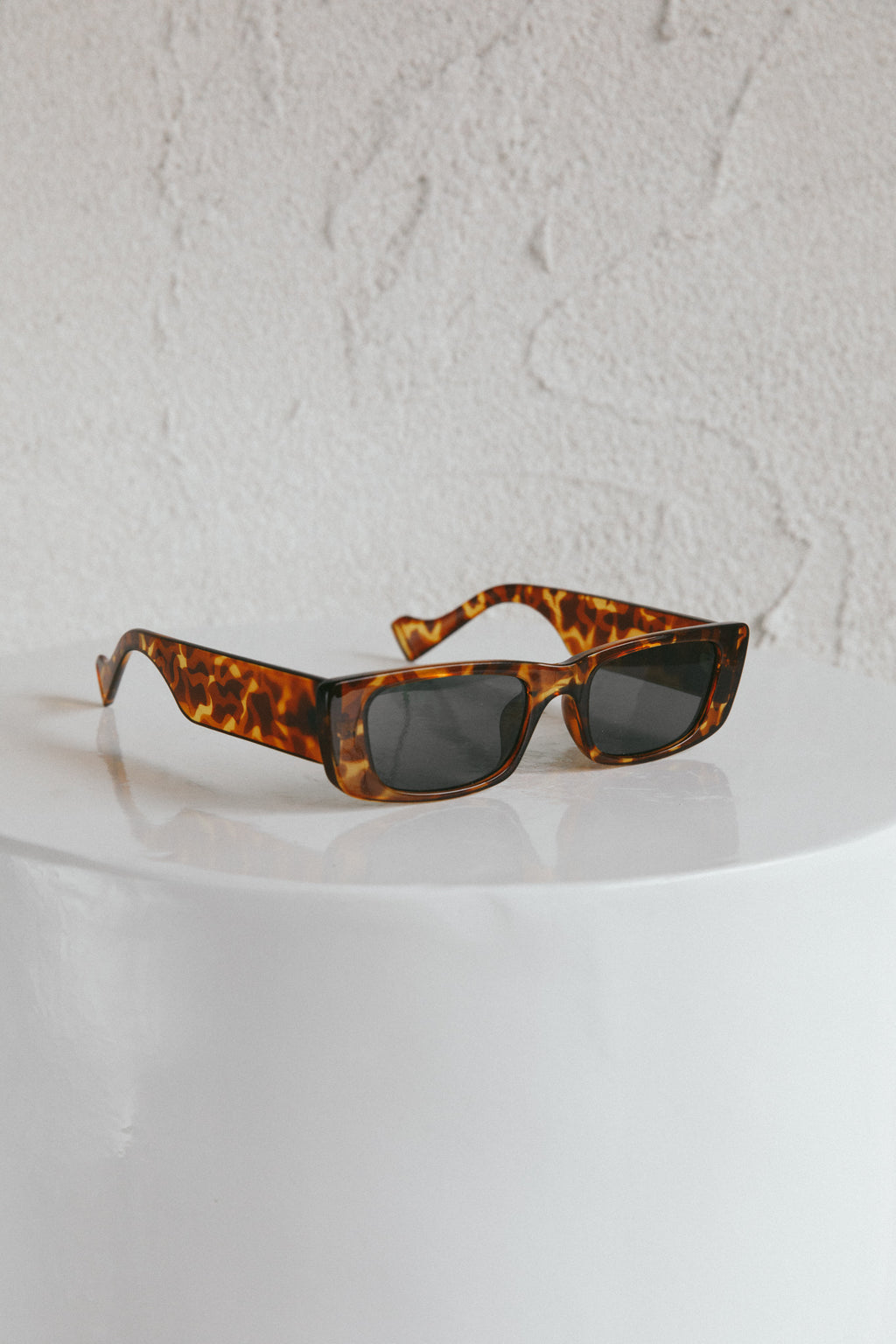 Monica Classic 90's Square Frame Sunglasses Tort by Selfie Leslie
