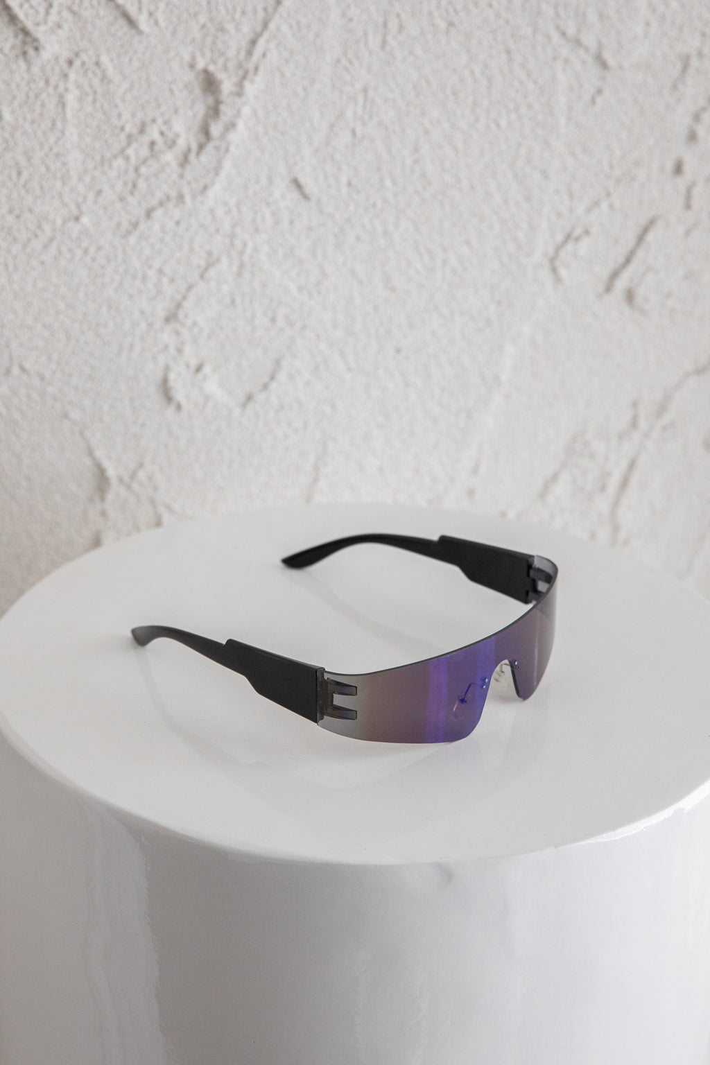 Riptide Oval Sunglasses Purple by Selfie Leslie