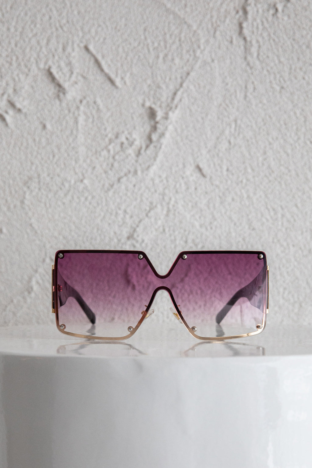 Fiery Square Frame Sunglasses Red by Selfie Leslie