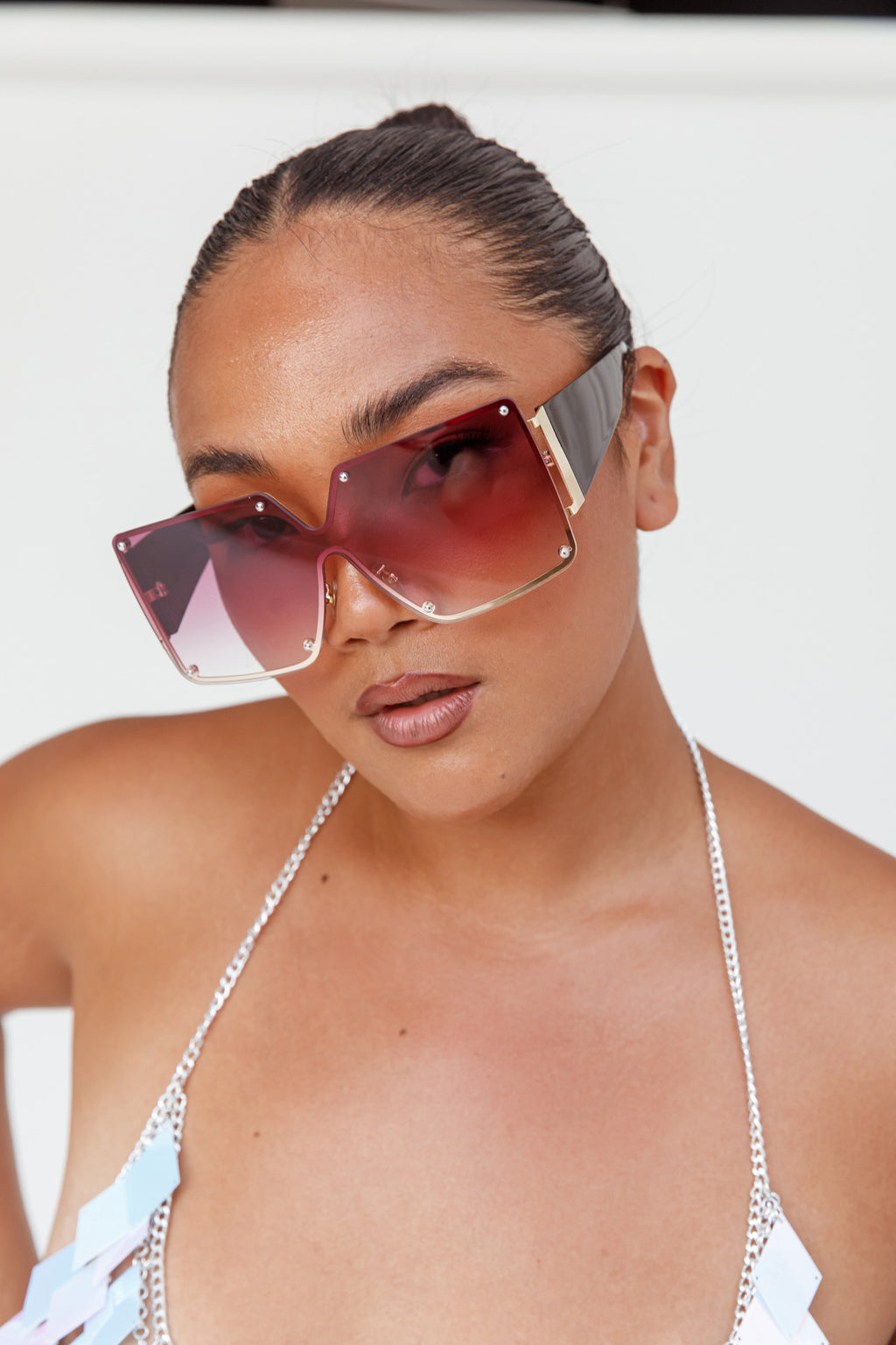 Fiery Square Frame Sunglasses Red by Selfie Leslie