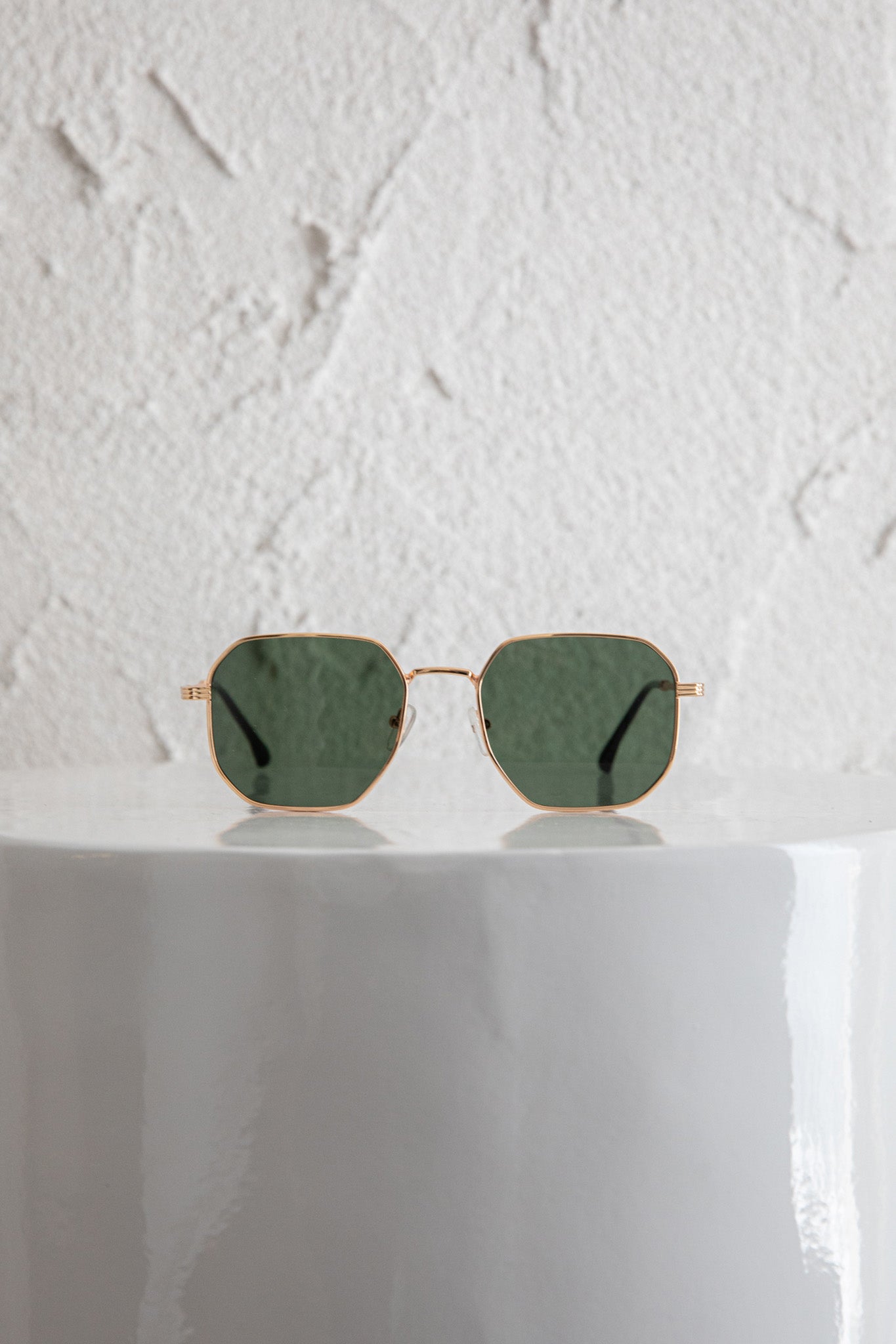 Sahara Aviator Sunglasses Dark Green by Selfie Leslie