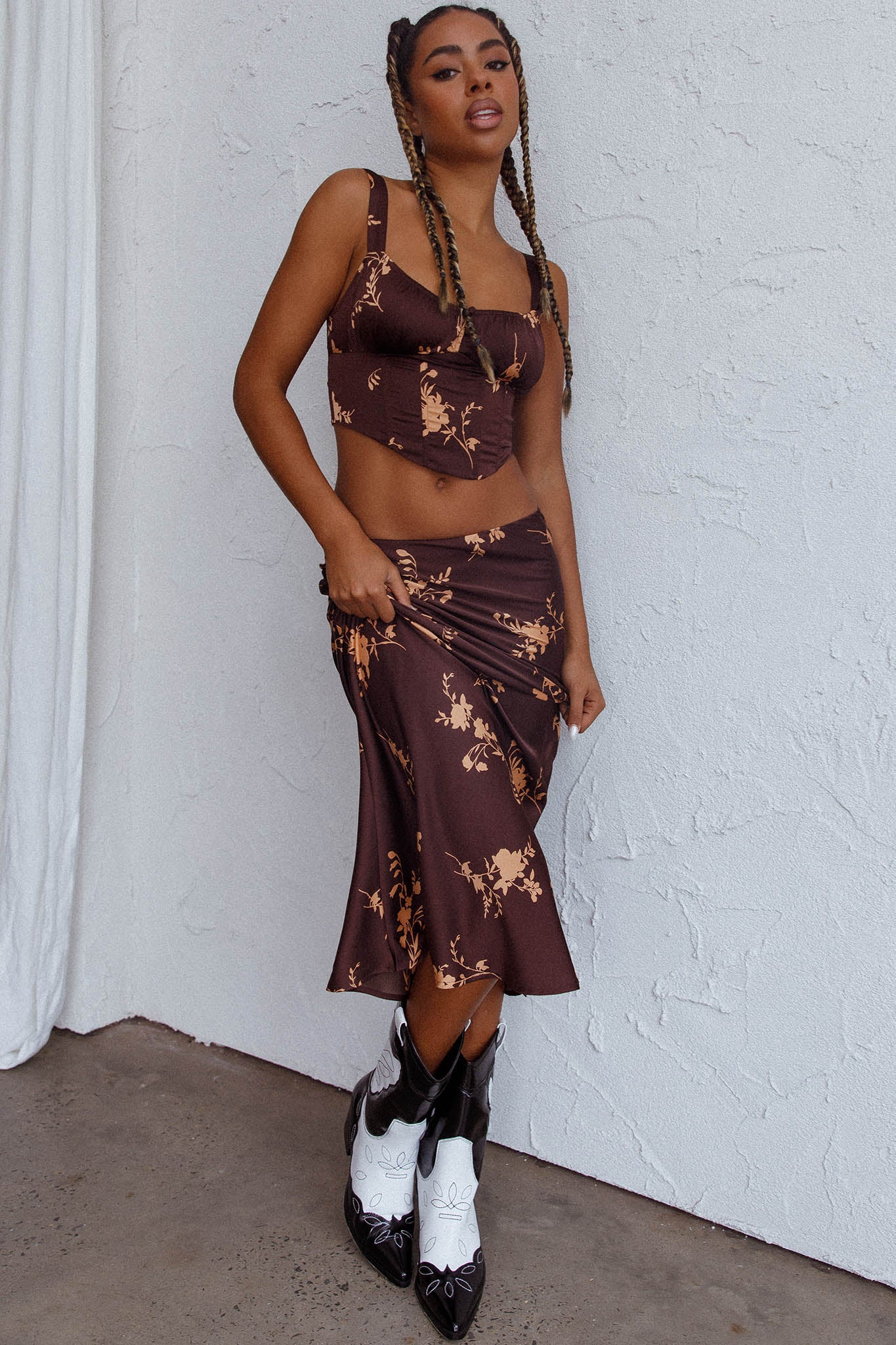 Zerah Crop Top Floral Brown by Selfie Leslie