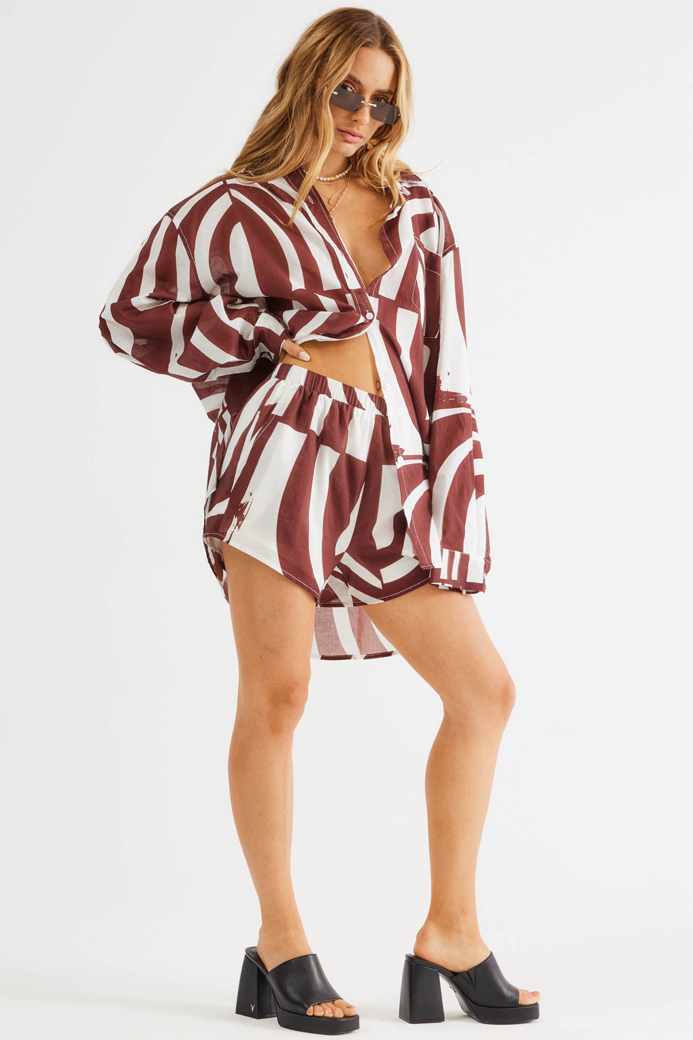 SNDYS Heather Shorts Swirl Brown by Selfie Leslie