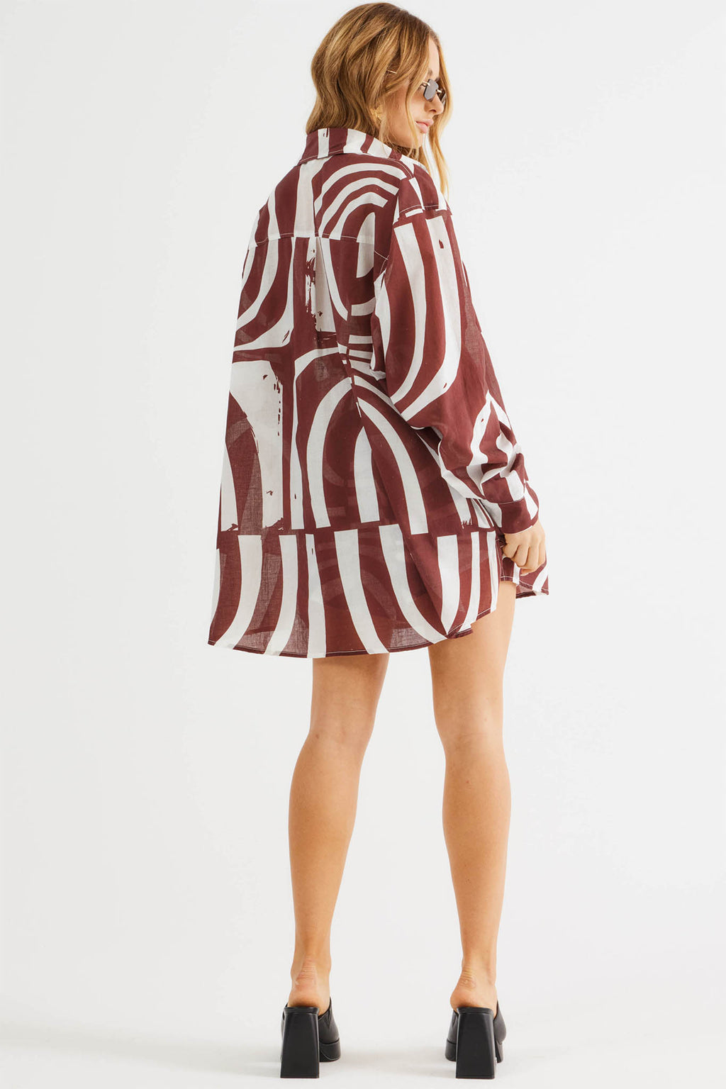 SNDYS Heather Shirt Swirl Brown by Selfie Leslie