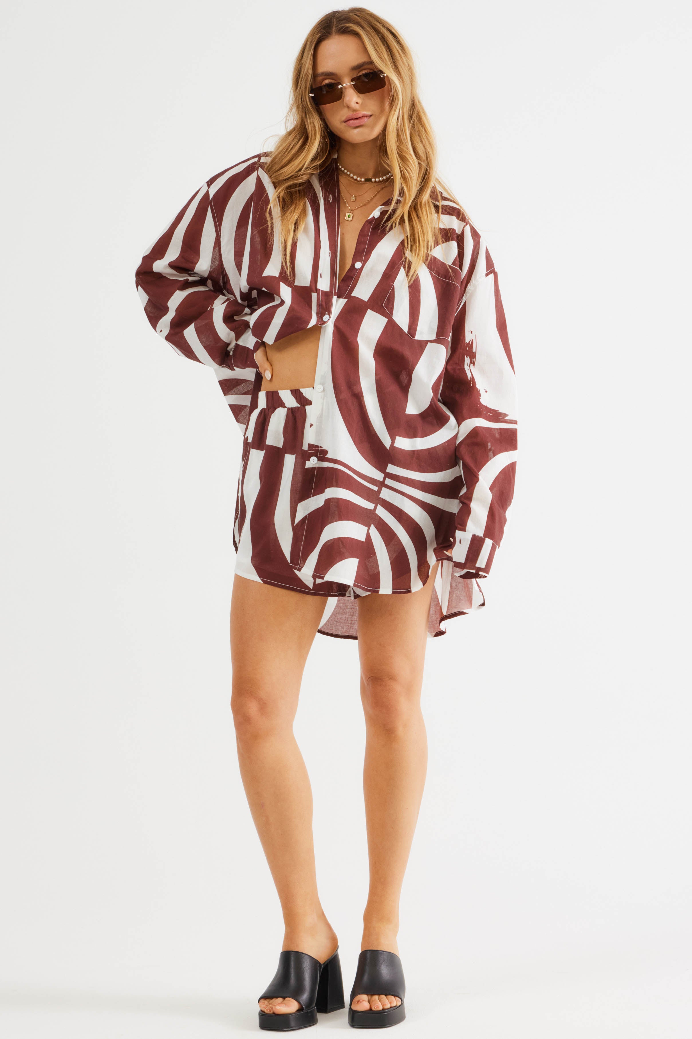 SNDYS Heather Shirt Swirl Brown by Selfie Leslie
