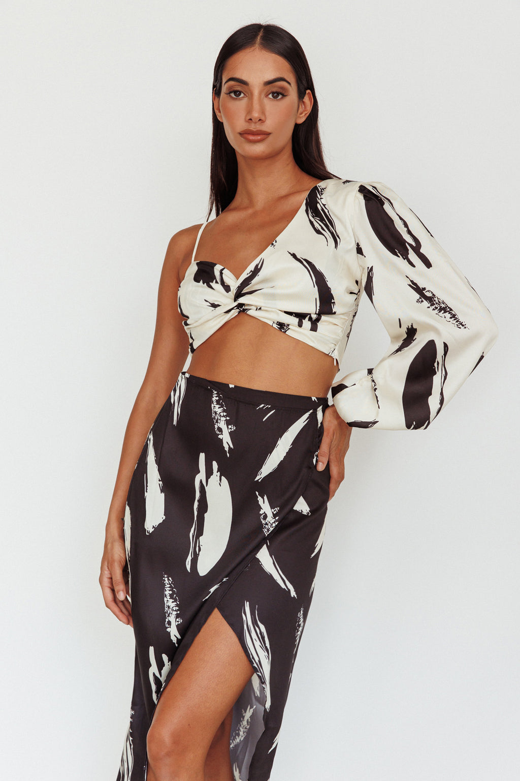 Amina Twist Bust Crop Top Printed Off White by Selfie Leslie
