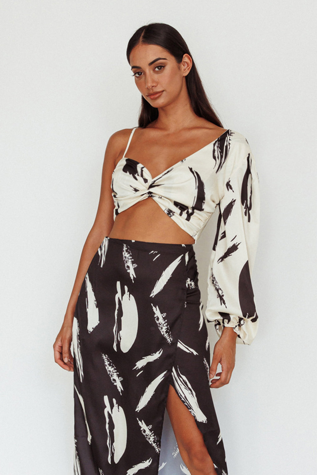 Amina Twist Bust Crop Top Printed Off White by Selfie Leslie