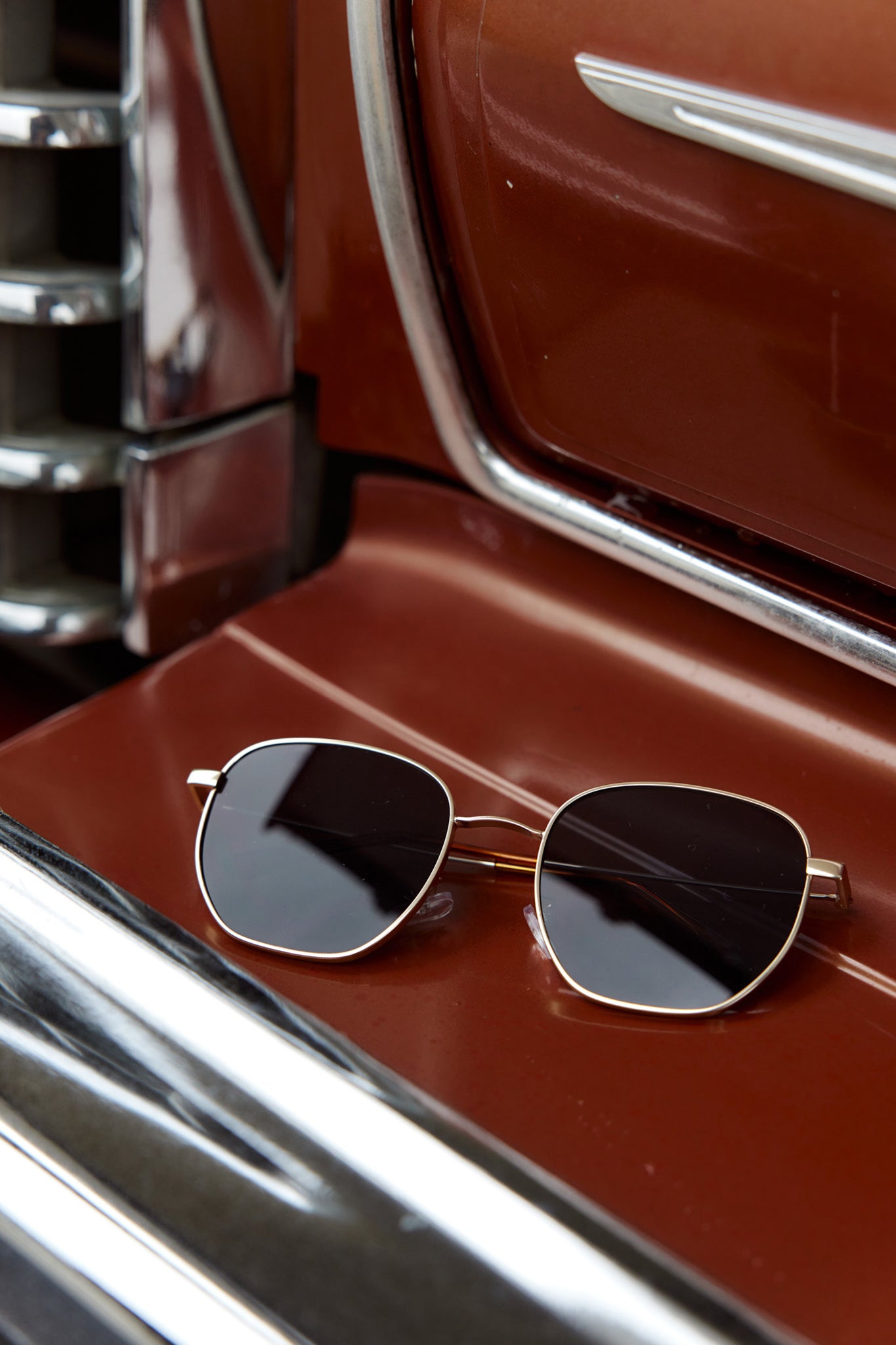 Farrah Gold Aviator Sunglasses Black by Selfie Leslie