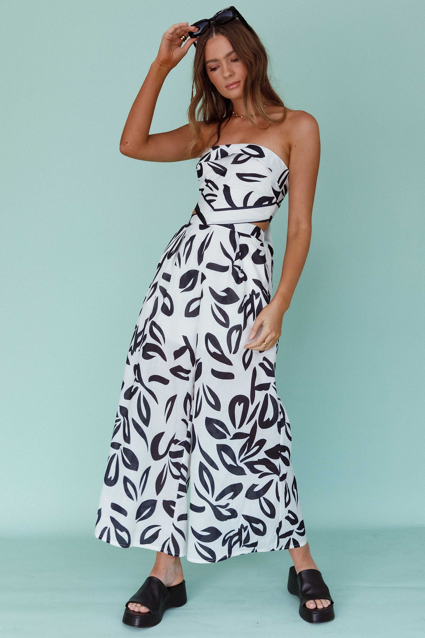 Randi Wide Leg Pants Leaf Print Black by Selfie Leslie