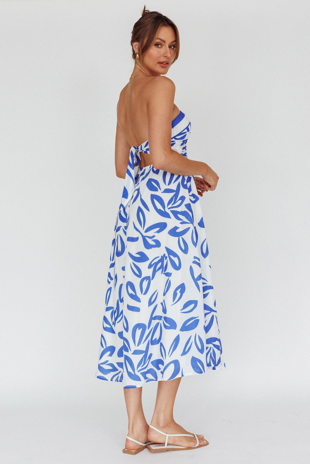 Randi Tie-Back Maxi Dress Leaf Print Blue by Selfie Leslie