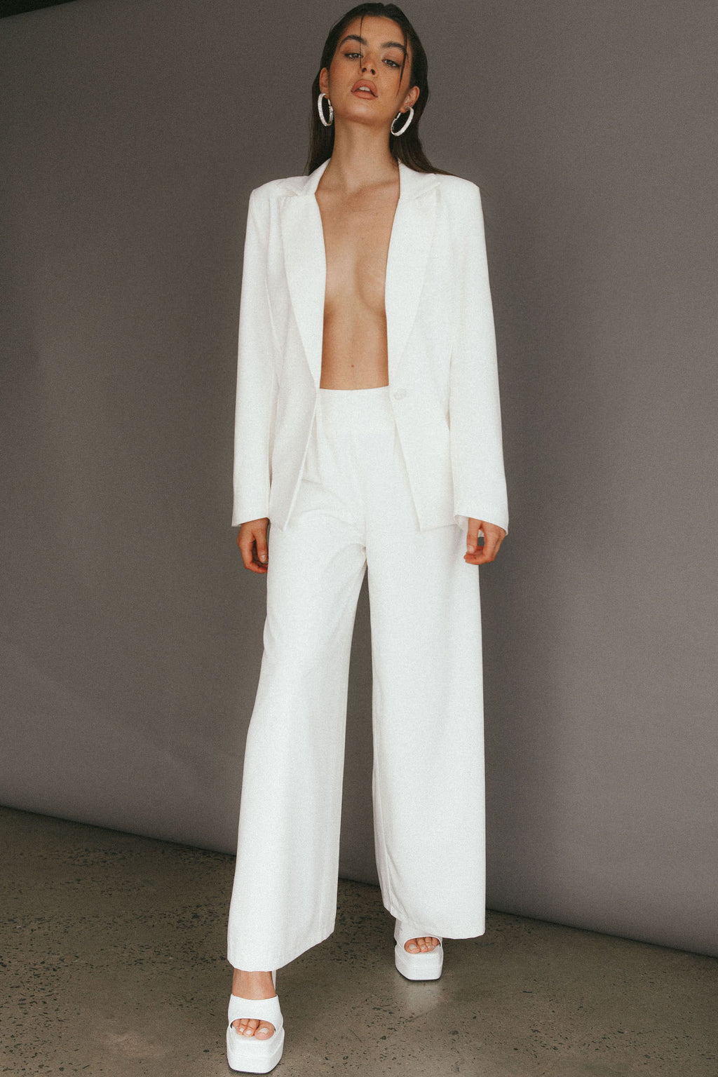 Vous Etes Belle Blazer White by Selfie Leslie
