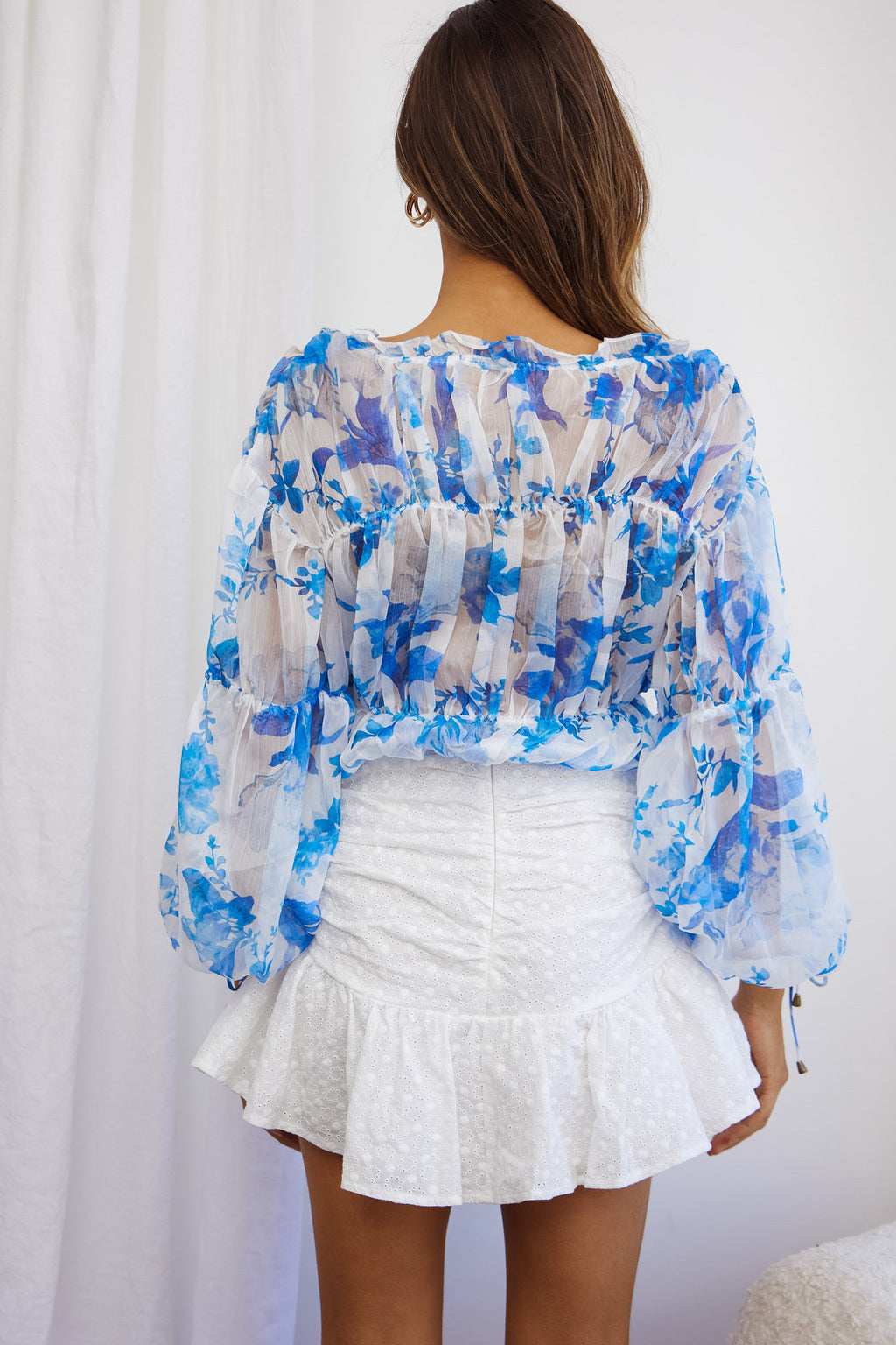 Beau Balloon Sleeve Drawstring Top Floral Print White/Blue by Selfie Leslie