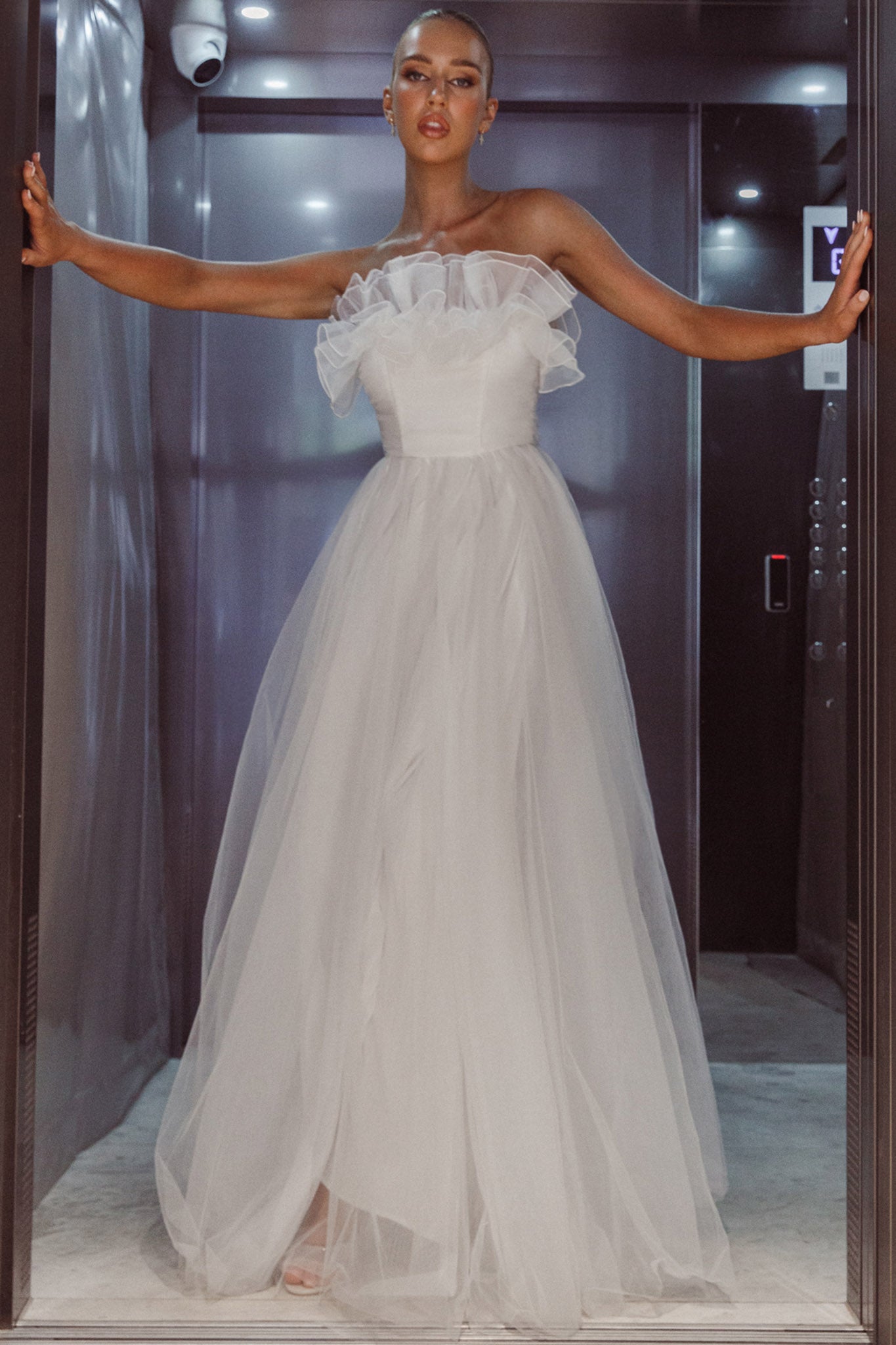 Marietha Organza Frill Maxi Wedding Dress White - XS Marietha Organza Frill Maxi Wedding Dress White - XS