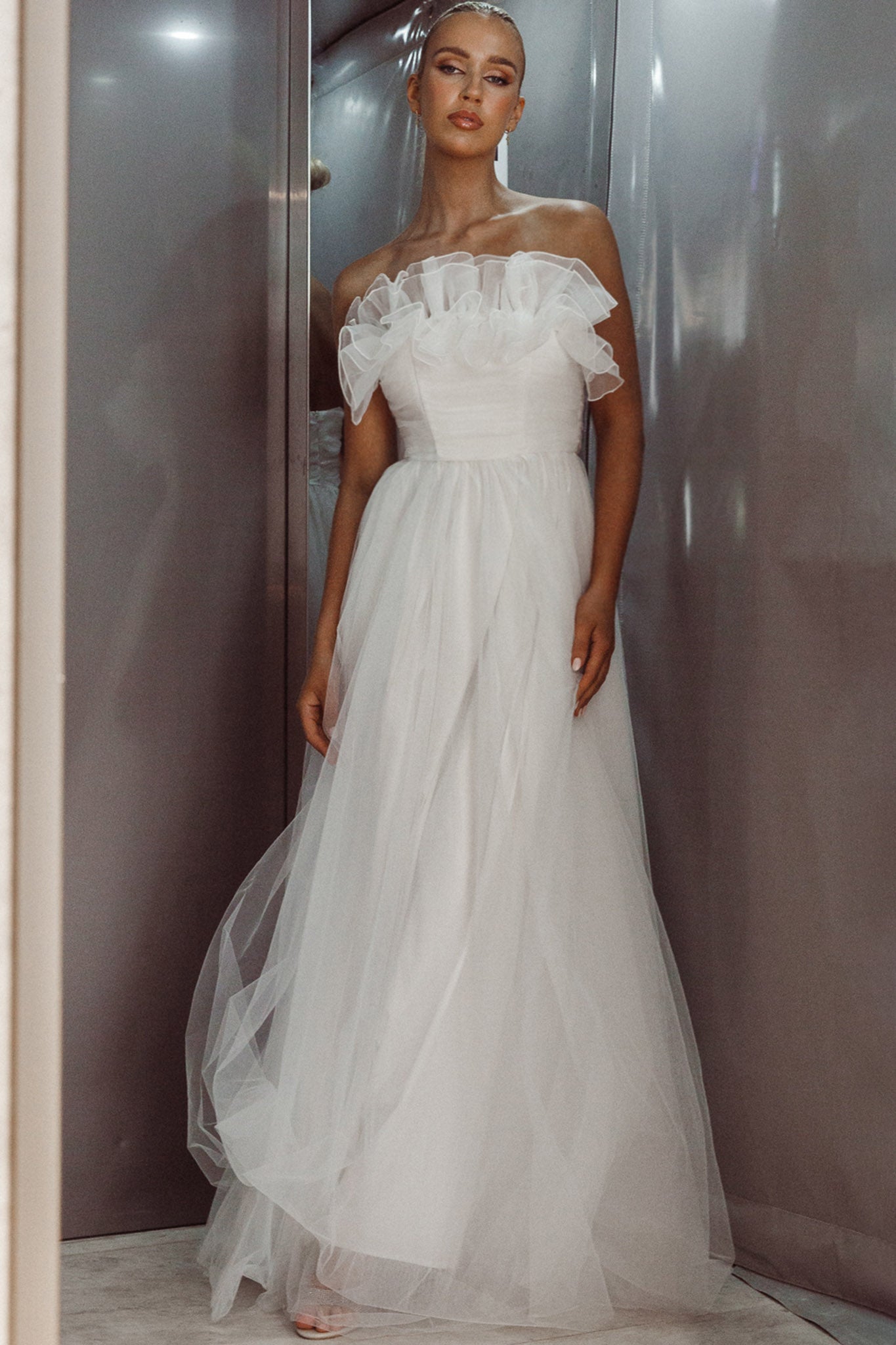 Marietha Organza Frill Maxi Wedding Dress White Marietha Organza Frill Maxi Wedding Dress White