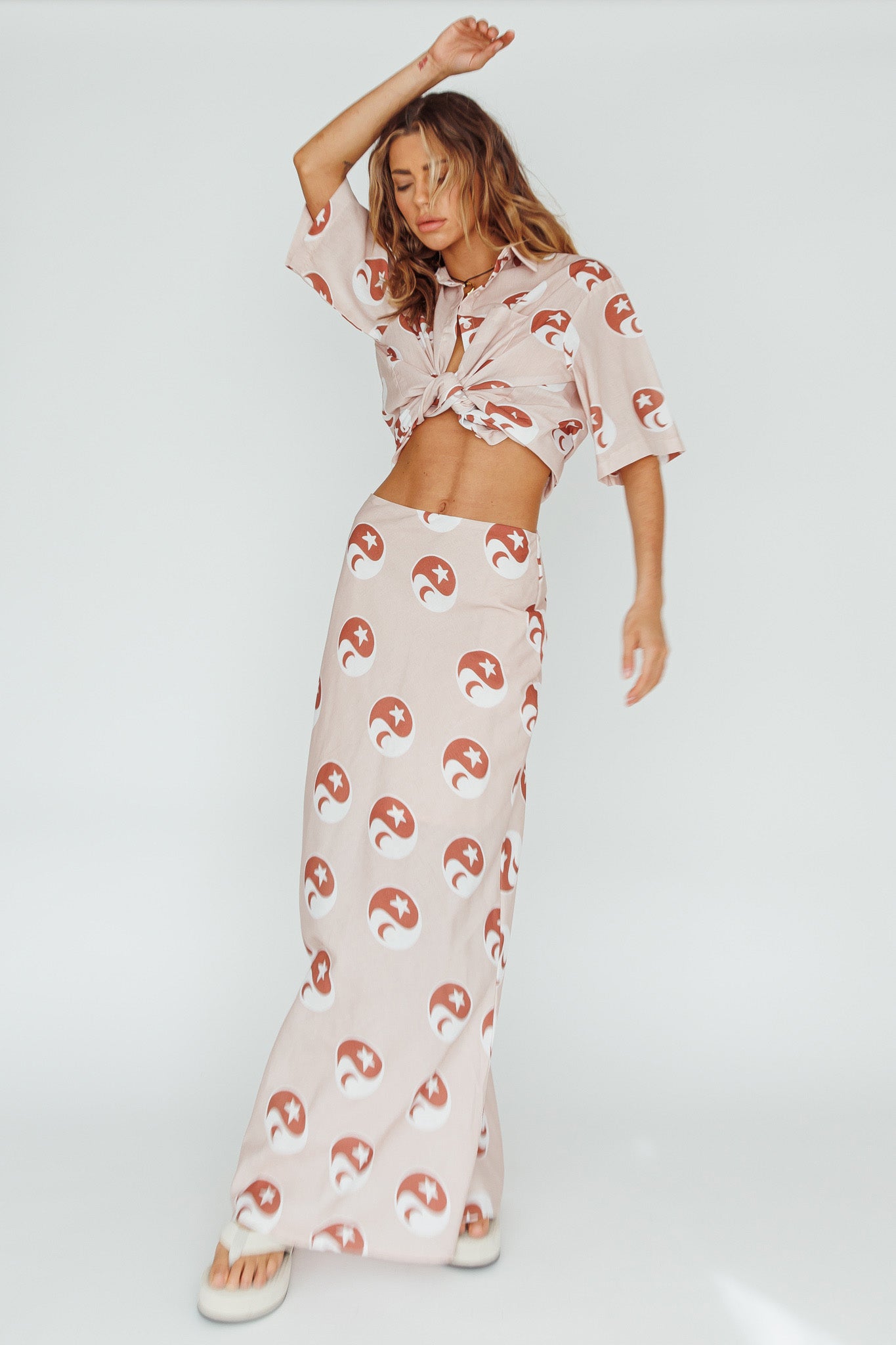 Just A Hunch Maxi Skirt Yin Yang Rose by Selfie Leslie