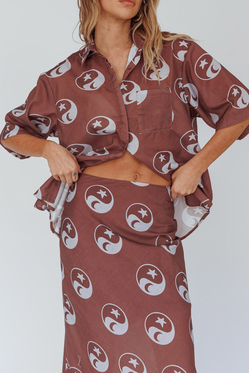 Just A Hunch Button Shirt Yin Yang Coco by Selfie Leslie