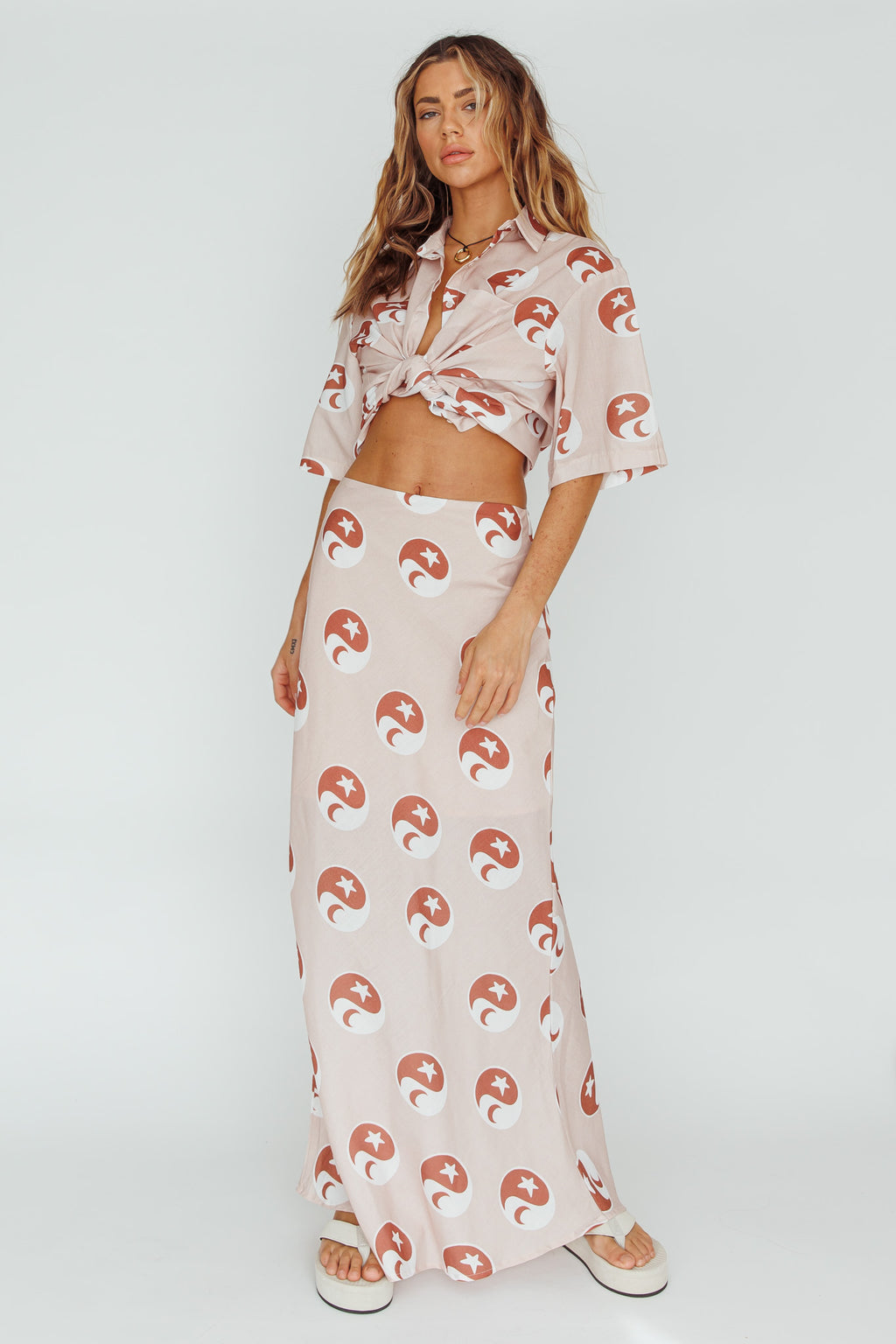 Just A Hunch Button Shirt Yin Yang Rose by Selfie Leslie