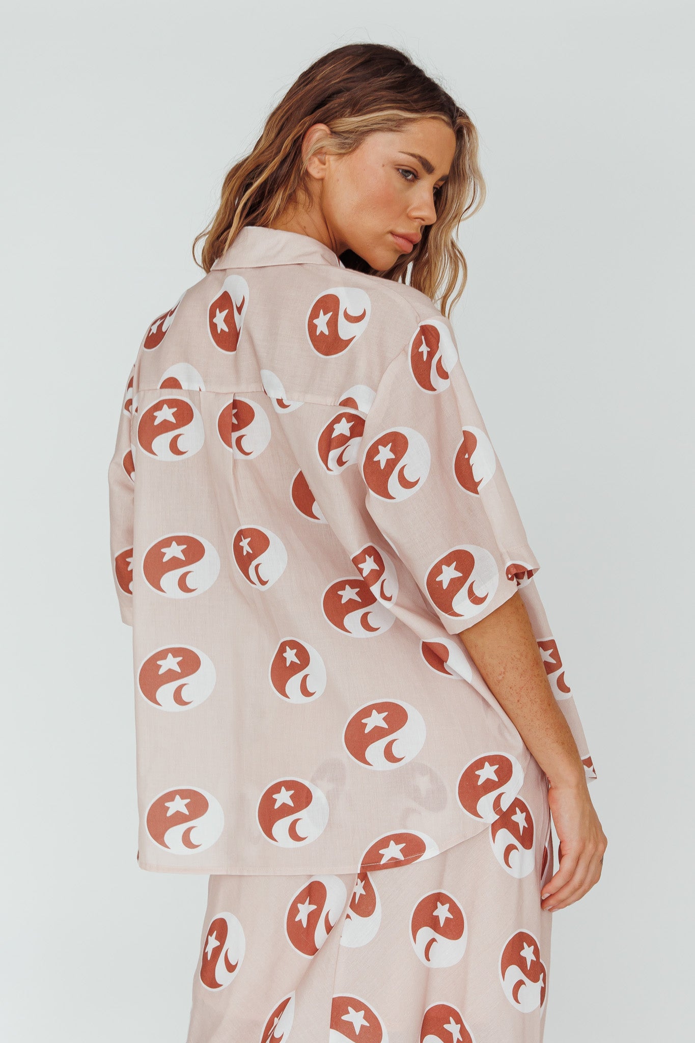 Just A Hunch Button Shirt Yin Yang Rose by Selfie Leslie