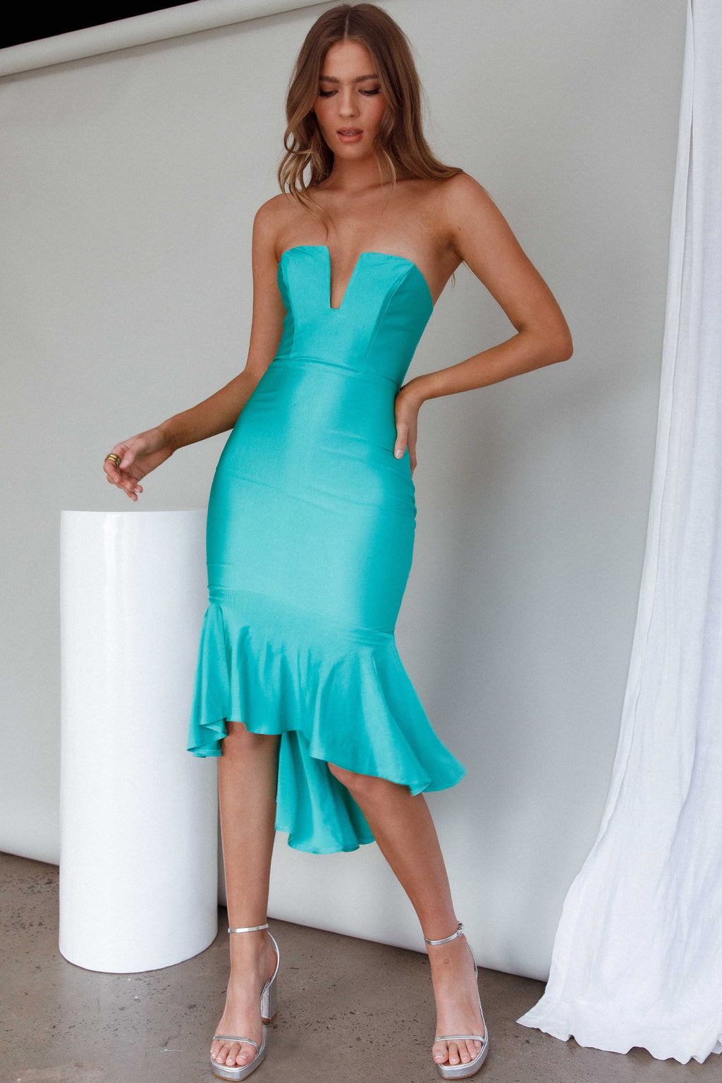 Ricci Flounce Hem Midi Dress Melon by Selfie Leslie