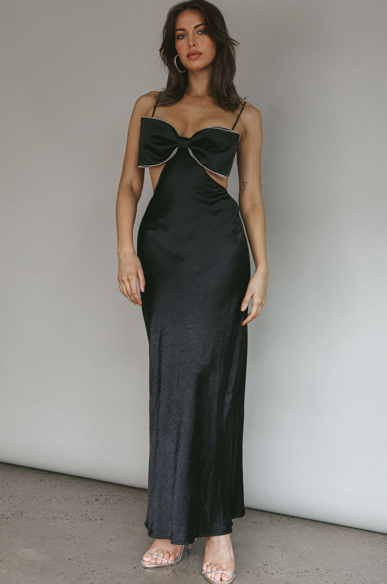 Aurelia Diamante Bow Maxi Dress Black Aurelia Diamante Bow Maxi Dress Black