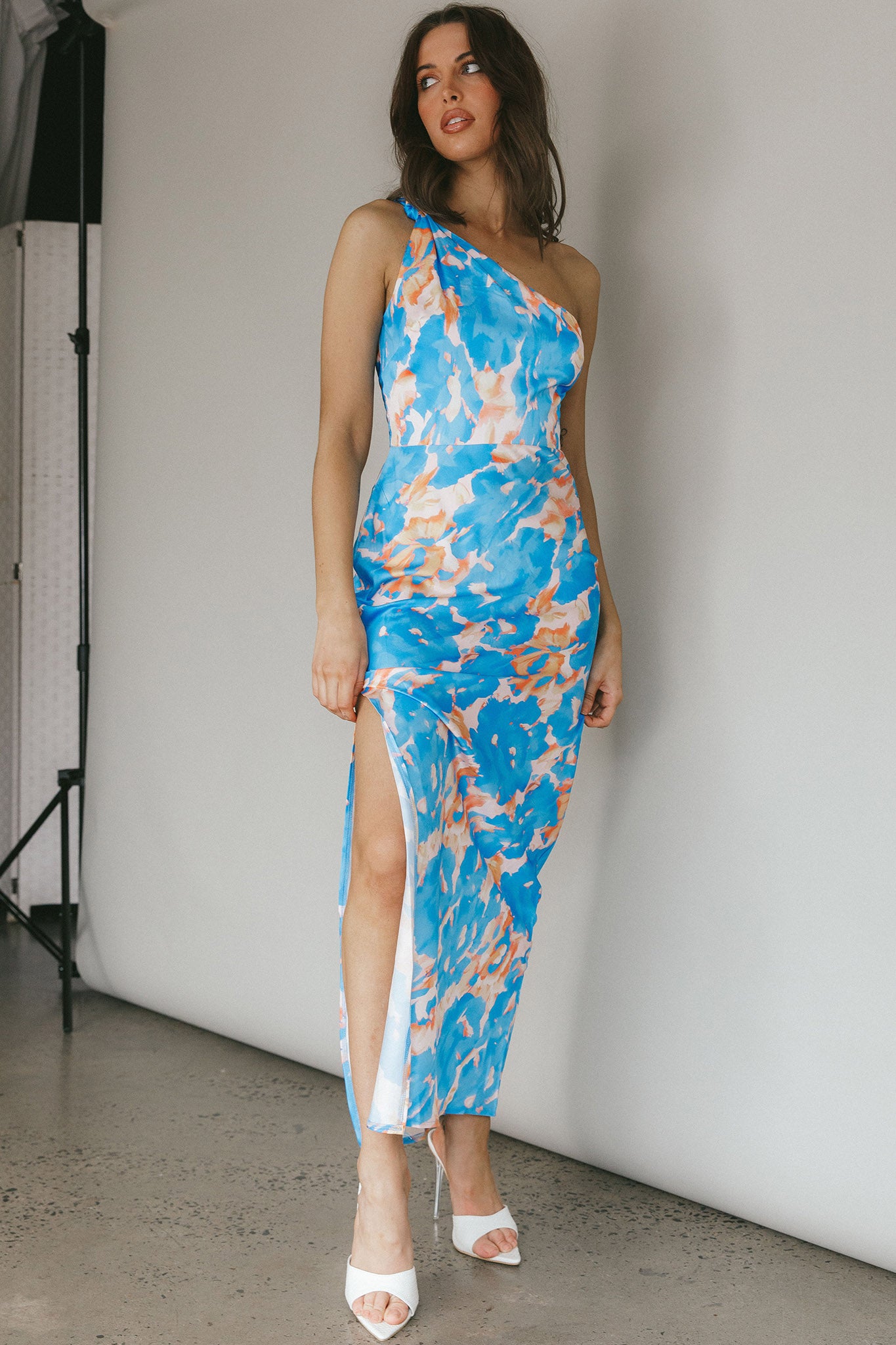Portland One-Shoulder Maxi Dress Floral Blue by Selfie Leslie