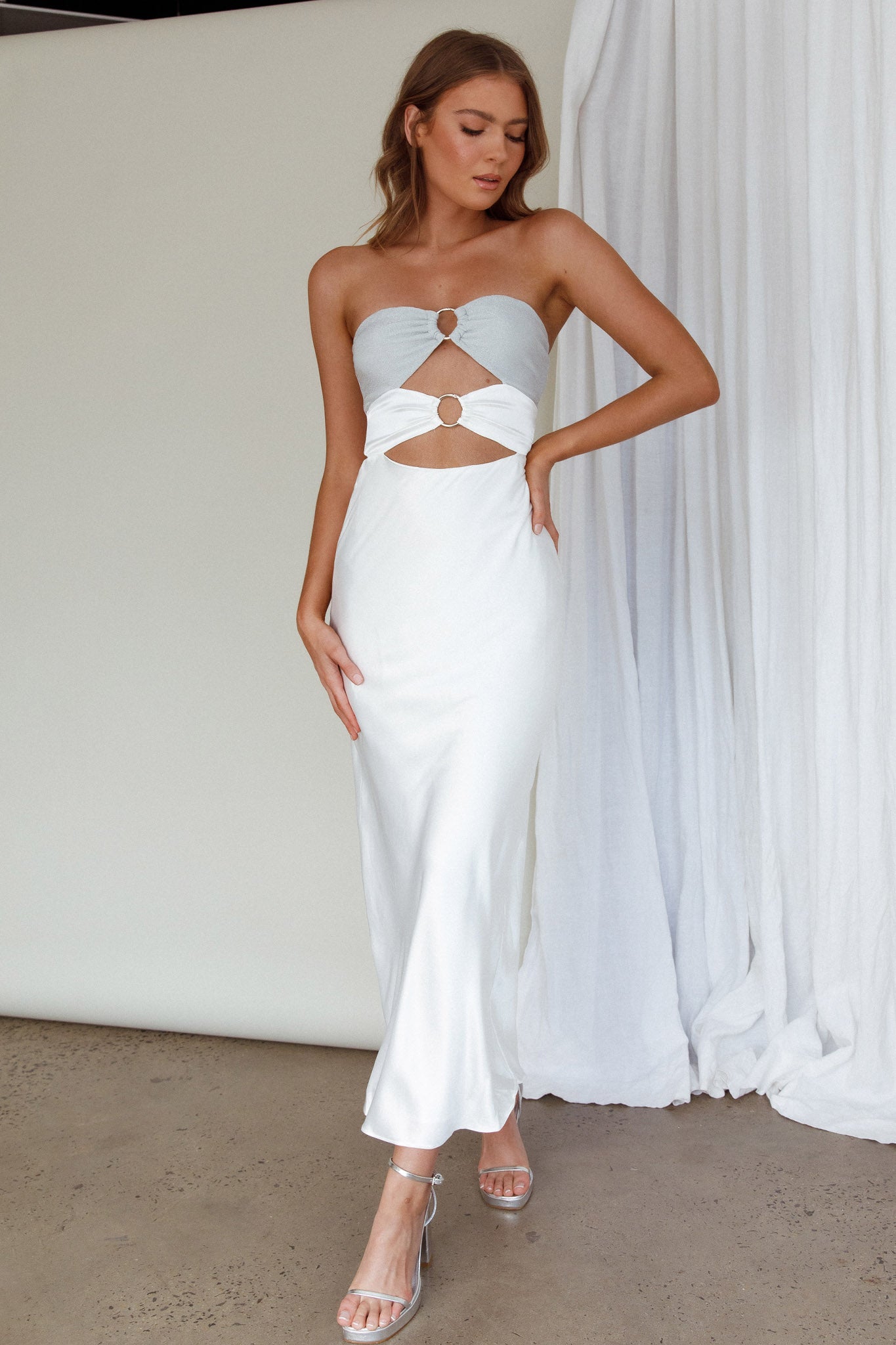 L'Amore Cut-Out Bodice Midi Dress Silver/White by Selfie Leslie