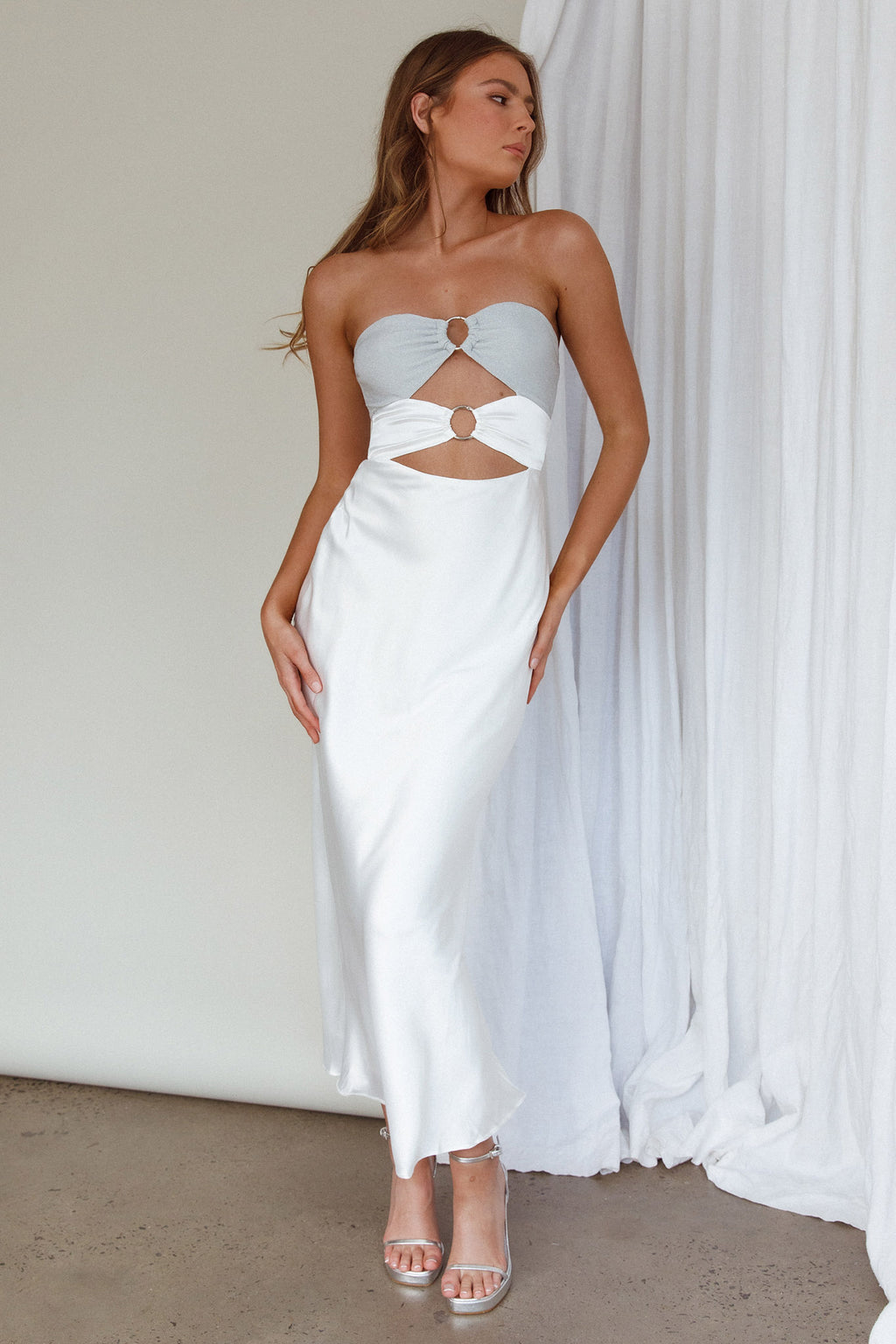 L'Amore Cut-Out Bodice Midi Dress Silver/White by Selfie Leslie