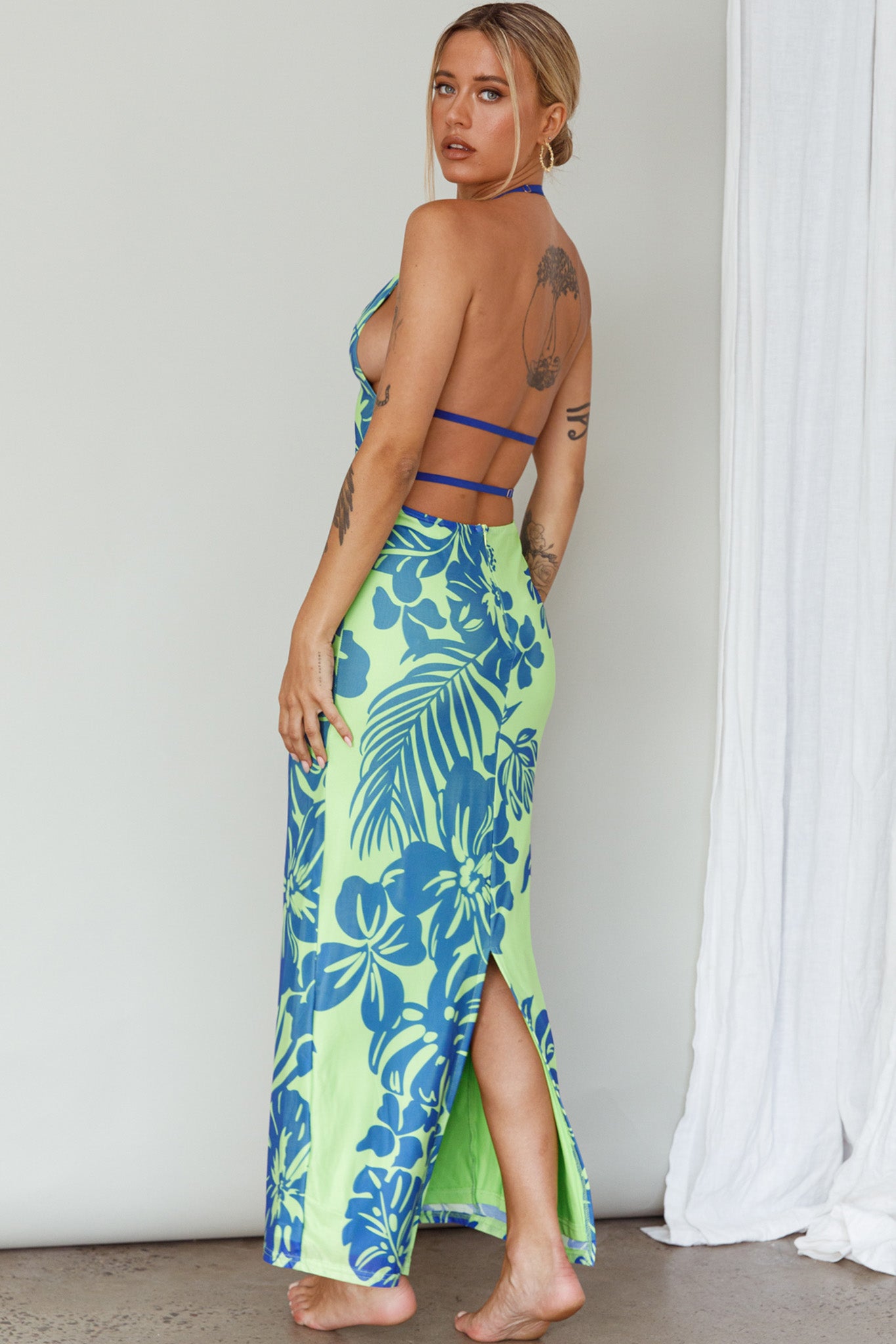 Fiji Feeling Midi Dress Tropical Kiwi by Selfie Leslie